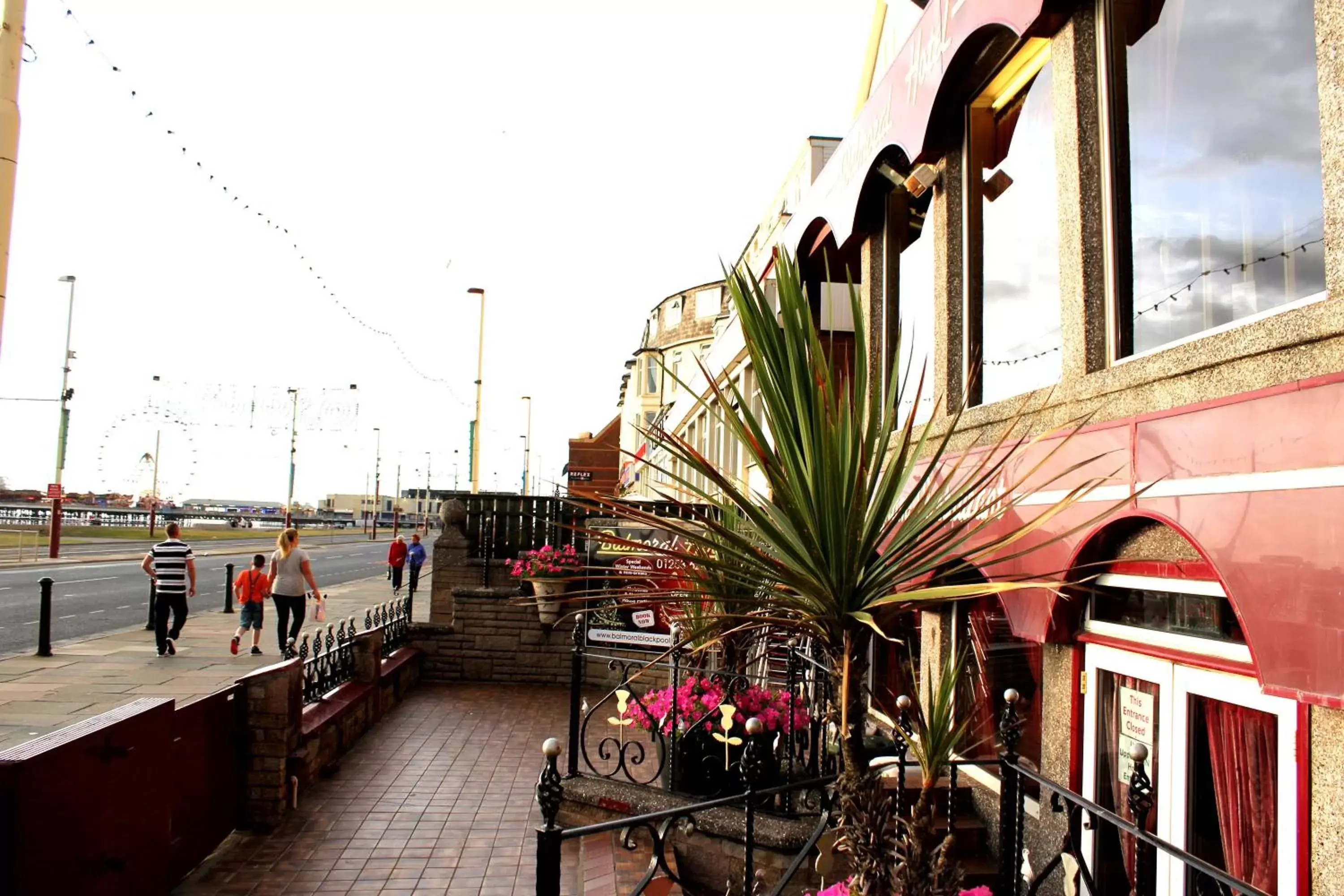 Facade/entrance in Balmoral Hotel