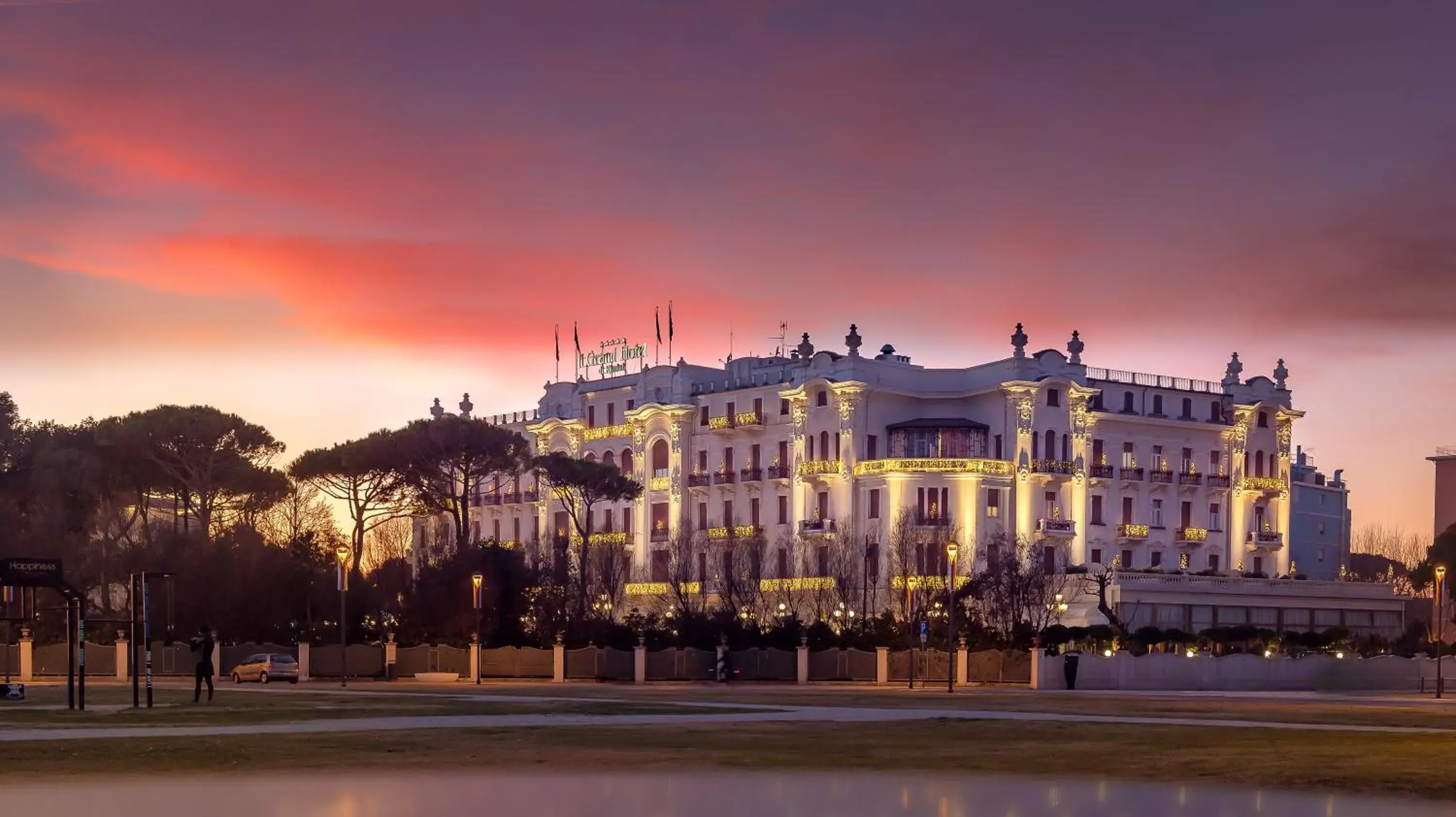 Facade/entrance in Grand Hotel Rimini