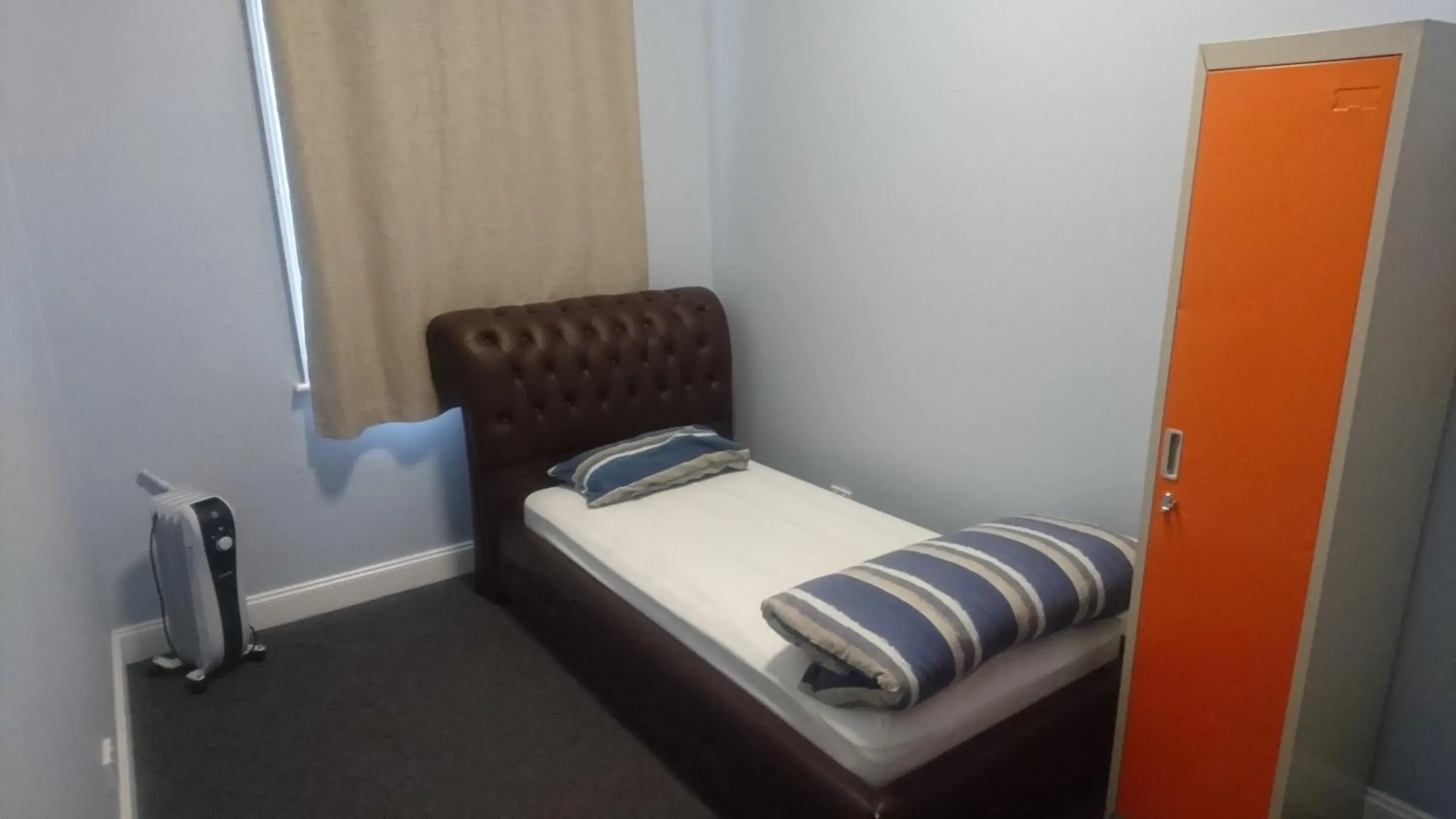 Bedroom, Bed in Backpackers Imperial Hotel Bedroom, Bed in Backpackers Imperial Hotel