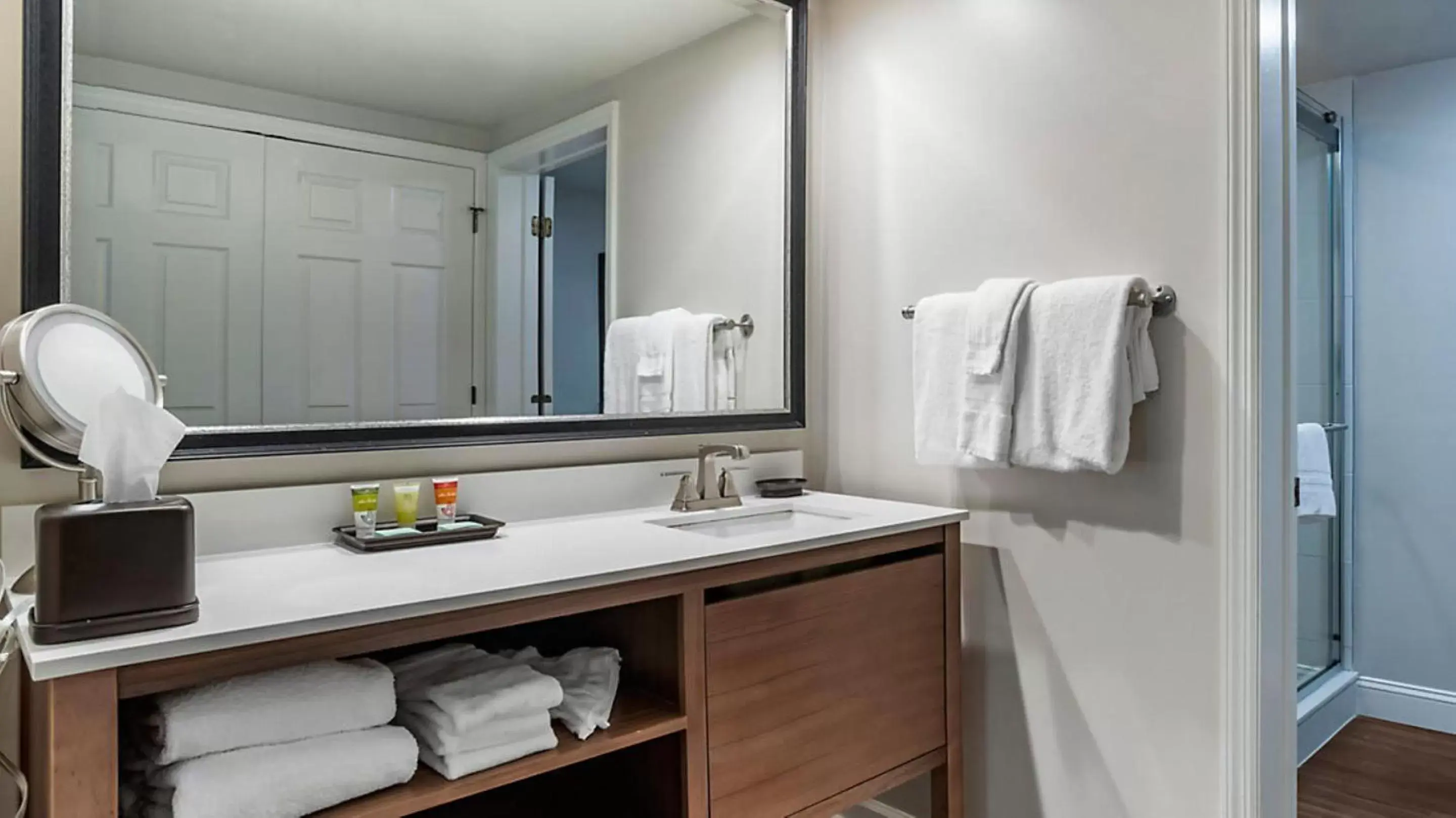 Shower, Bathroom in Bluegreen Vacations Suites at Hershey