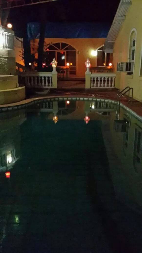 Swimming Pool in The Wayside Inn