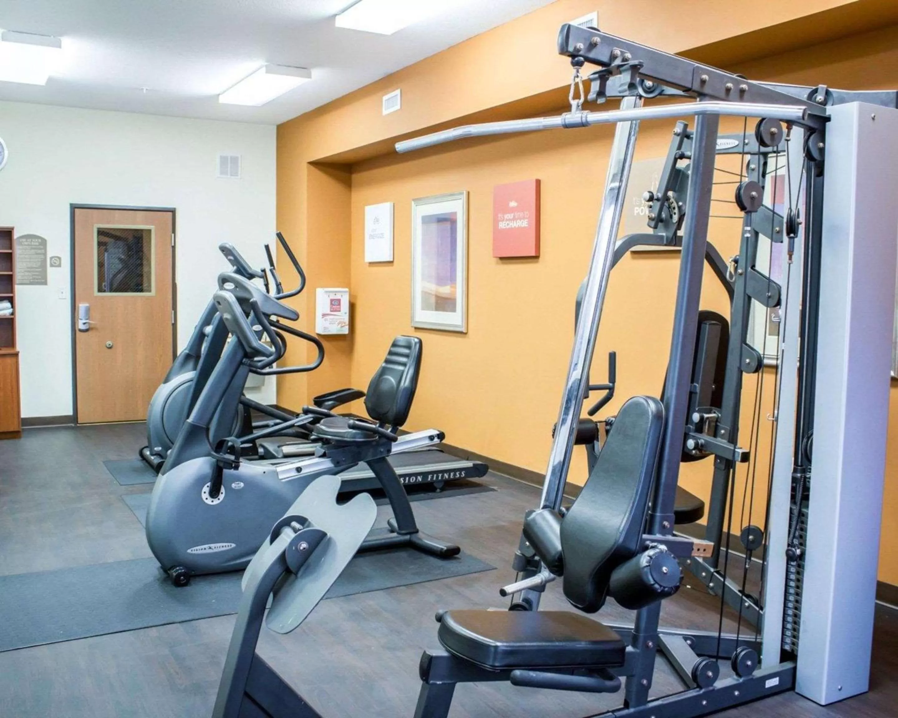 Fitness centre/facilities in Comfort Suites Sanford