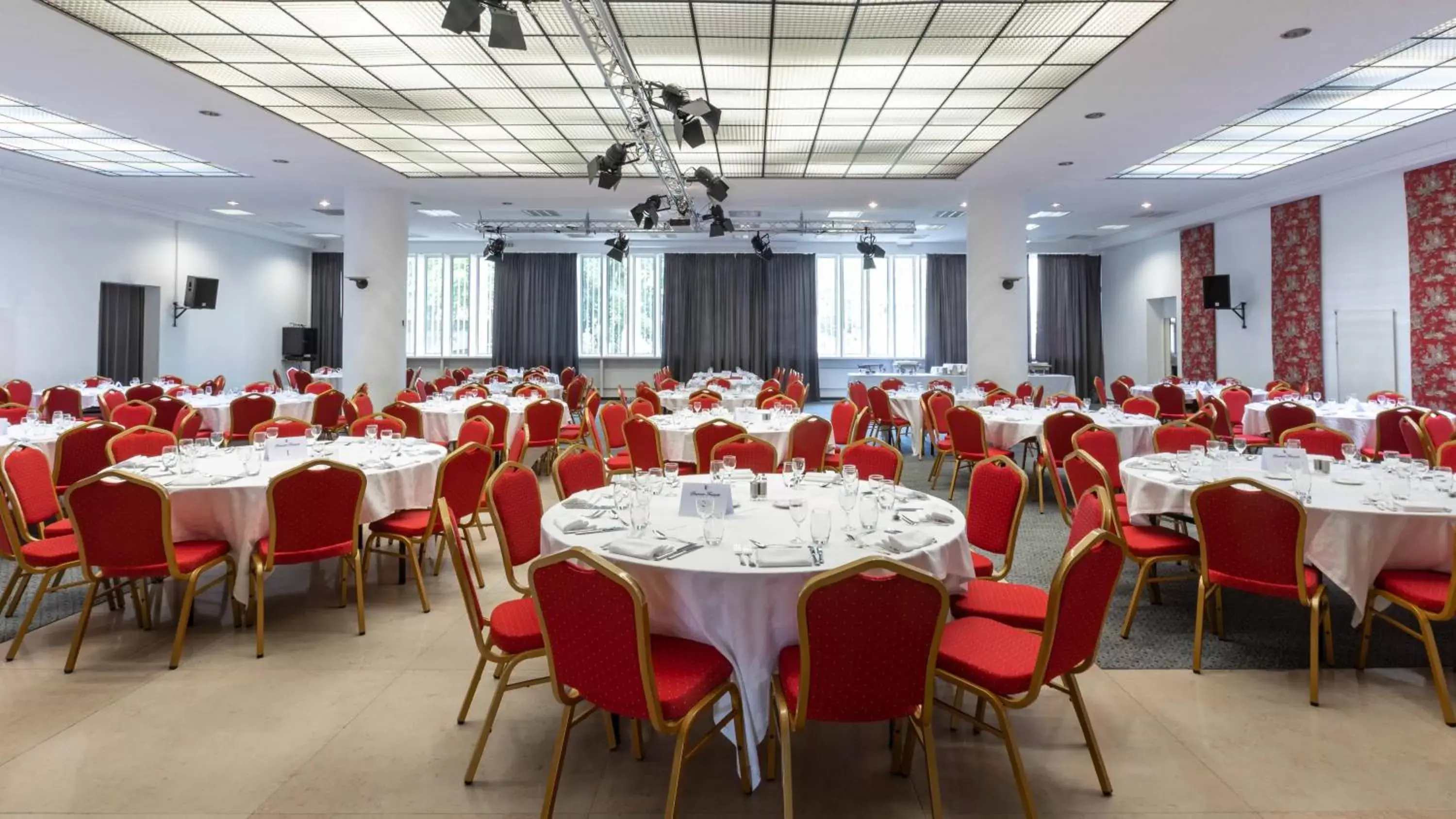 Banquet/Function facilities, Restaurant/Places to Eat in Hotel Du Parc - Mulhouse Centre