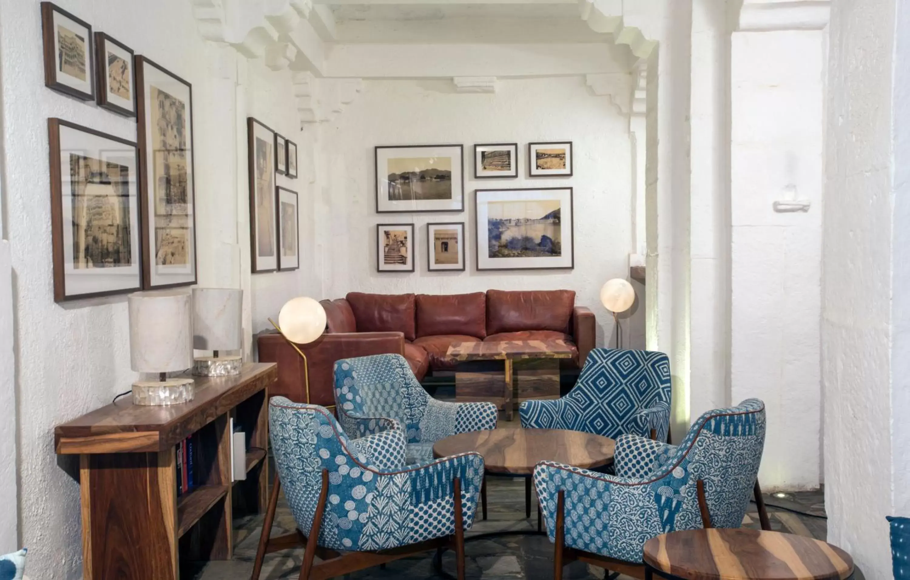 Restaurant/places to eat in RAAS Devigarh Restaurant/places to eat in RAAS Devigarh