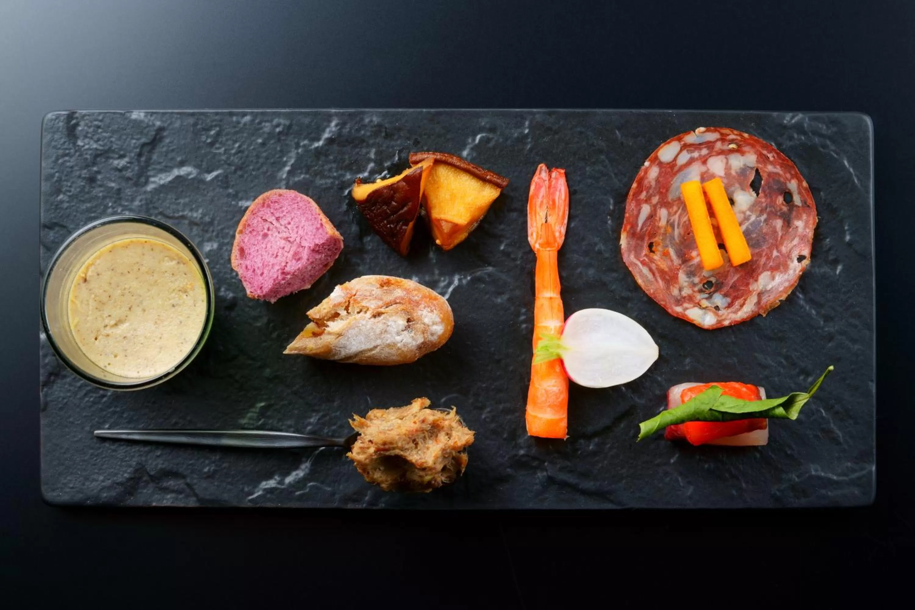 Food and drinks in SEKIYA RESORT Galleria Midobaru