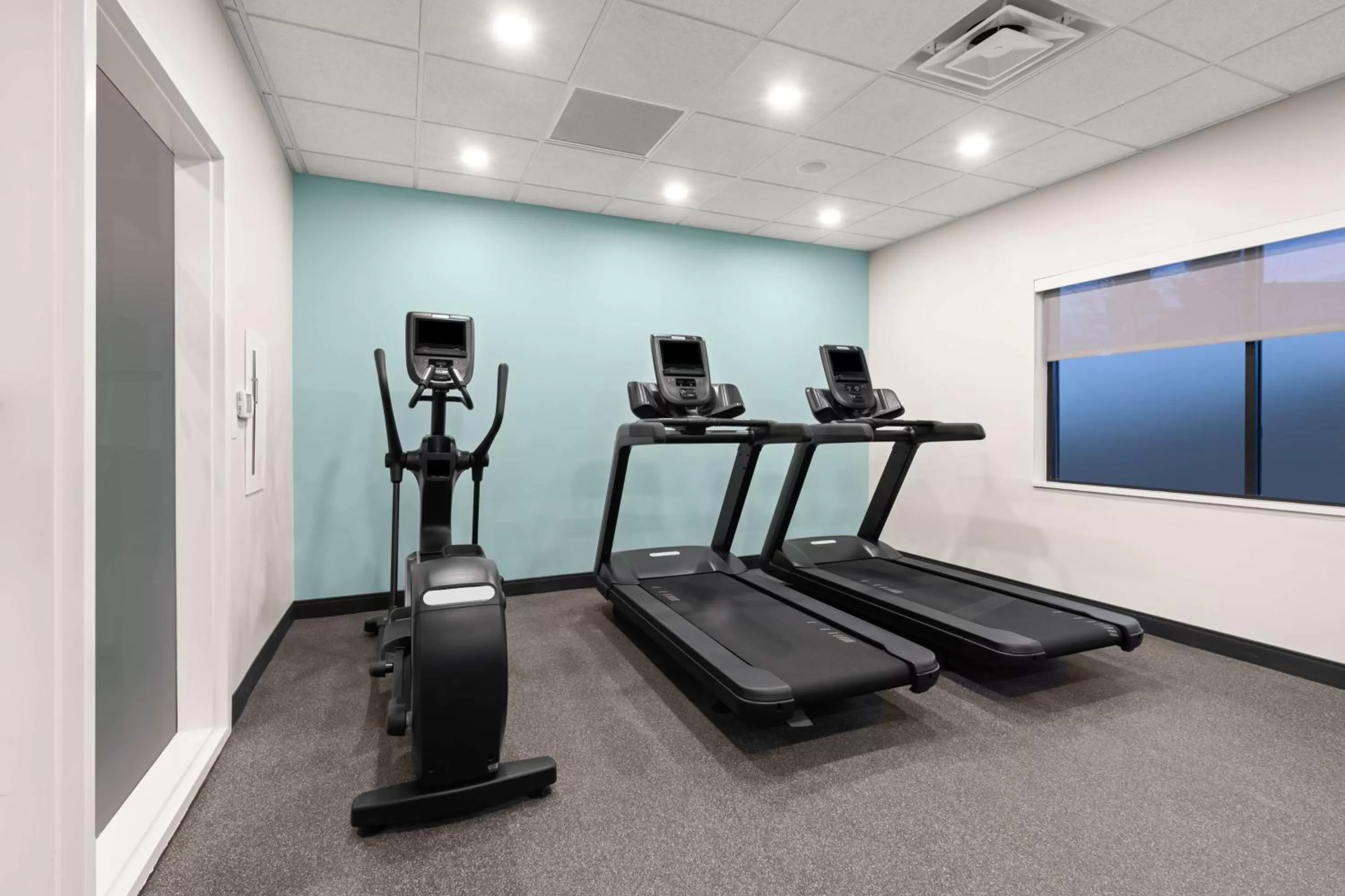 Fitness centre/facilities in Tru By Hilton Portland Airport, Or