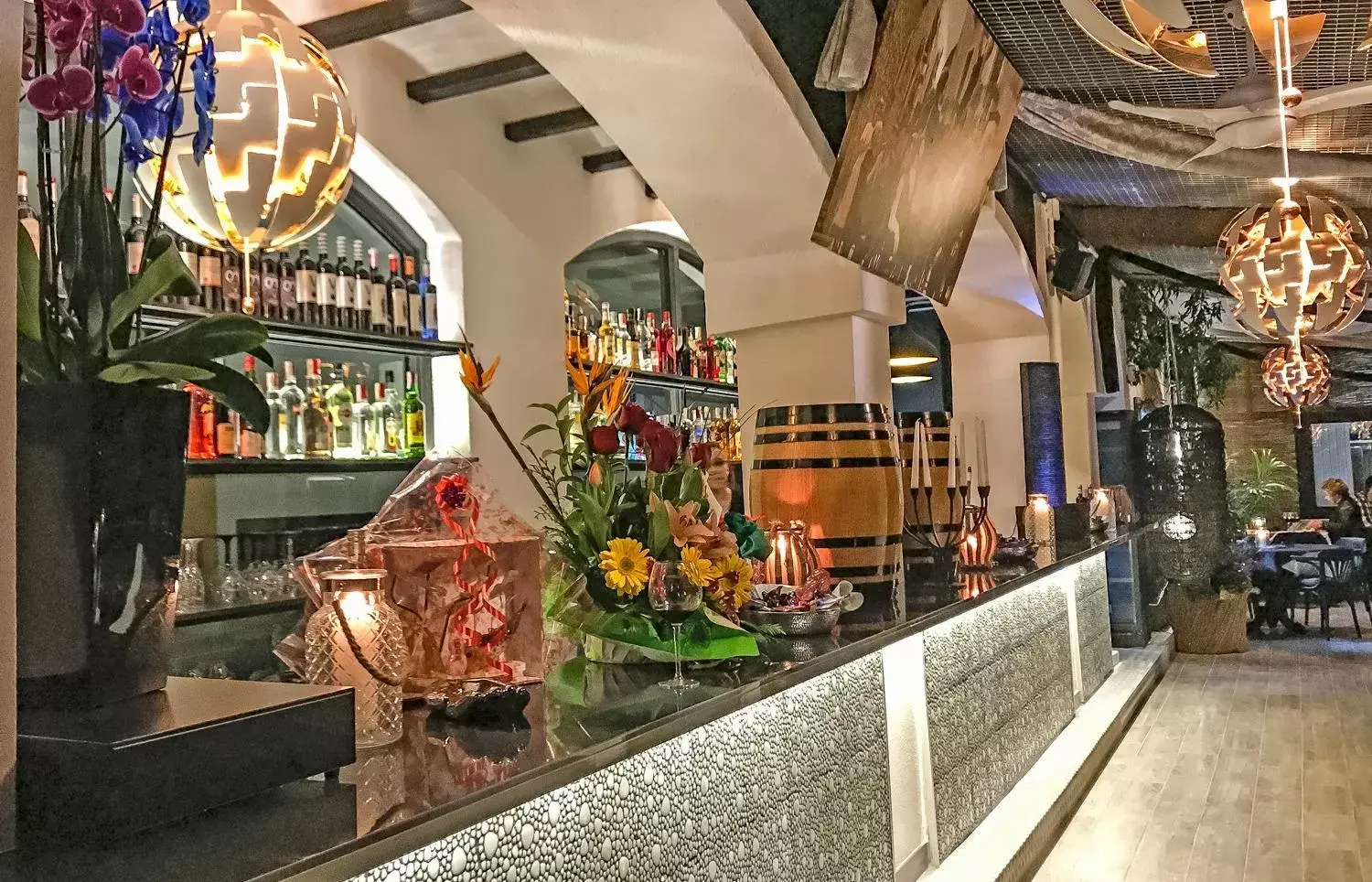 Restaurant/places to eat in Lloyds Beach Club Restaurant/places to eat in Lloyds Beach Club