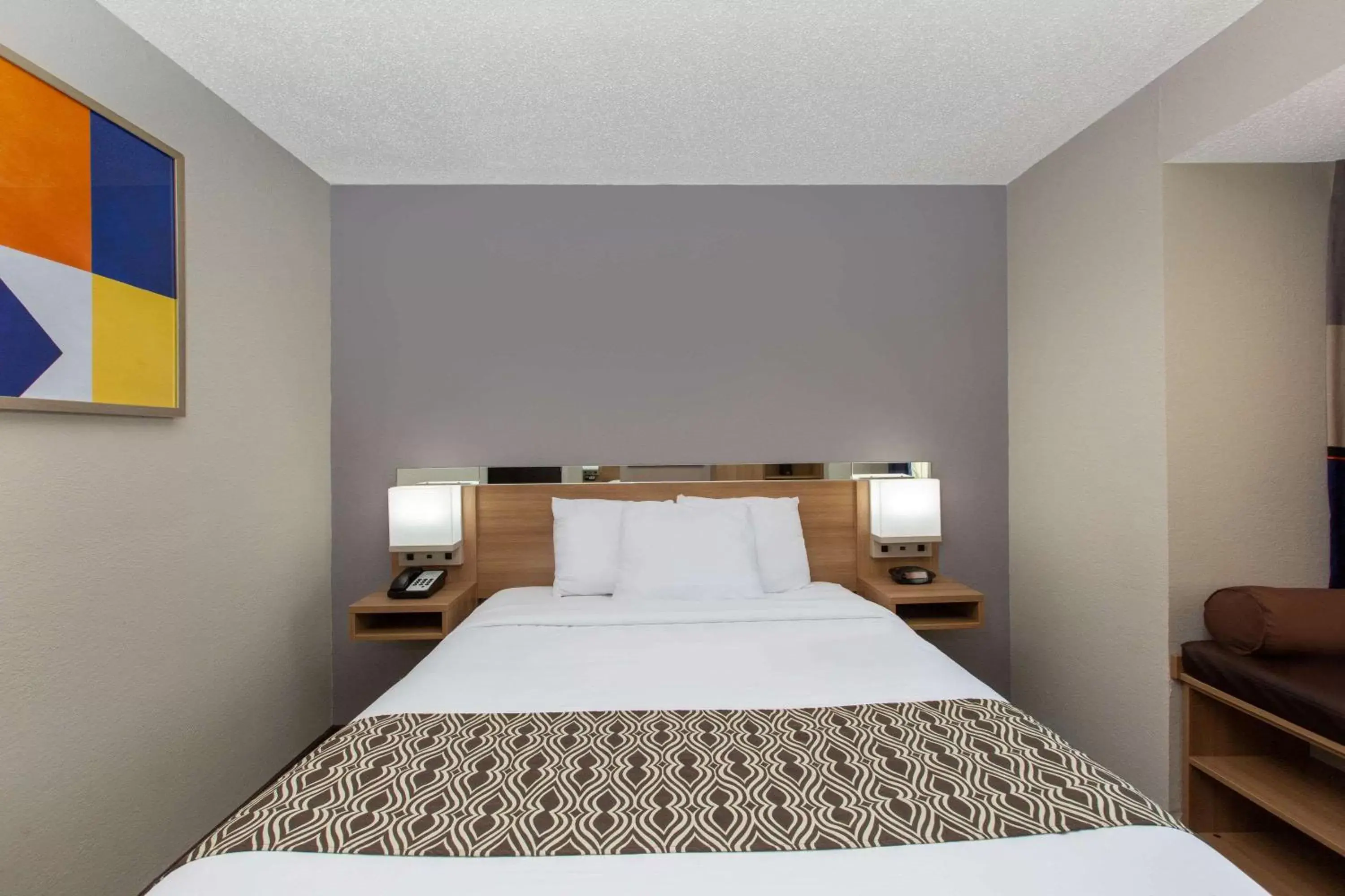 Photo of the whole room, Bed in Microtel Inn & Suites by Wyndham Augusta/Riverwatch