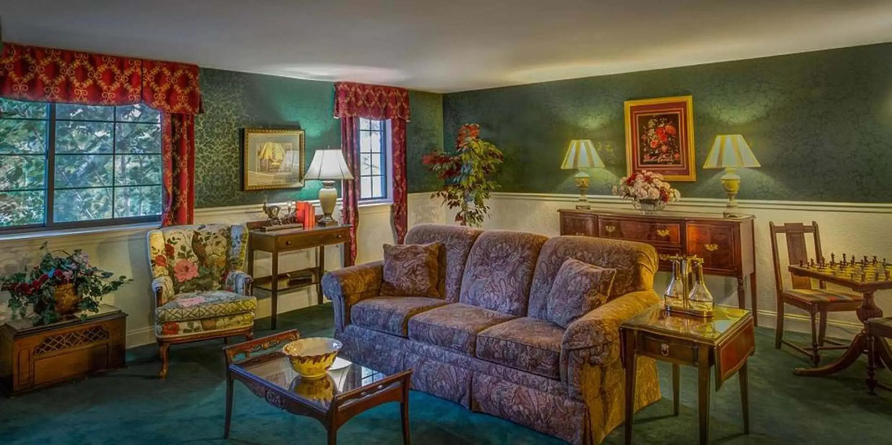 Living room in Red Coach Inn