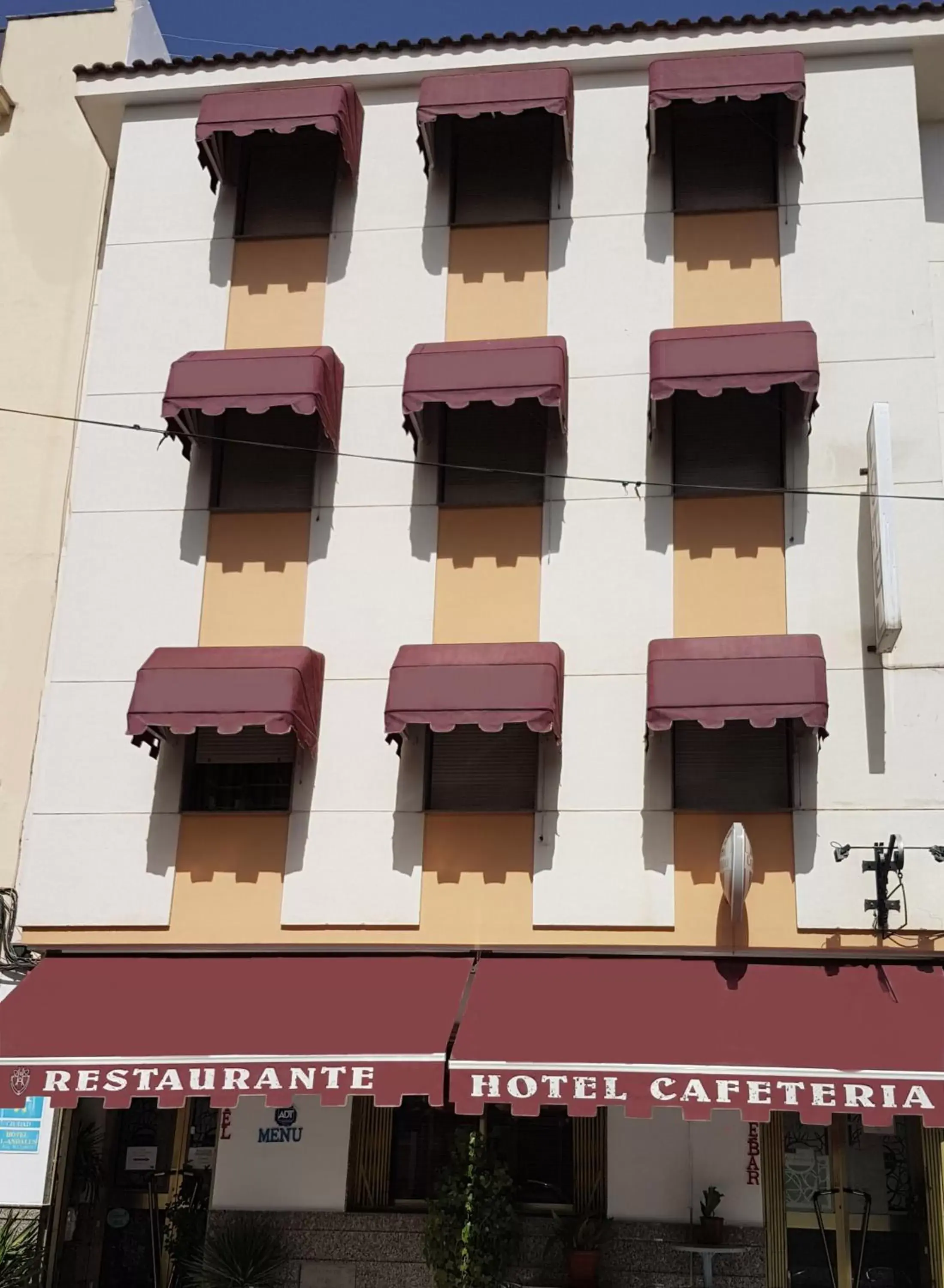 Facade/entrance, Property Building in Hotel Al-Ándalus, en Cazorla Comarca