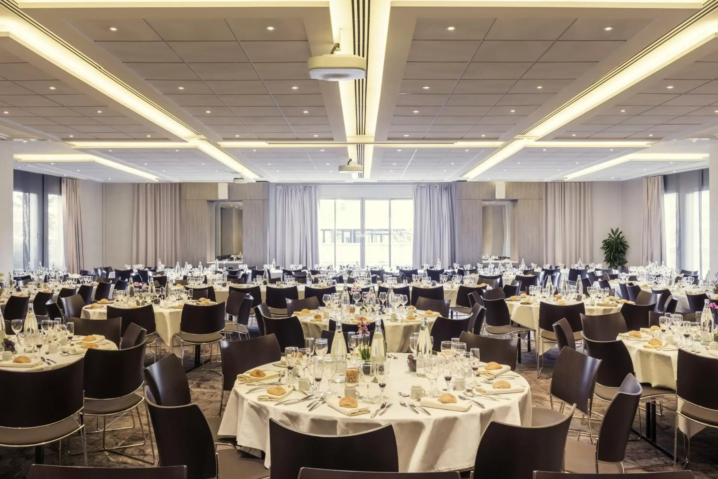 Banquet/Function facilities, Banquet Facilities in Mercure Rennes Centre Gare