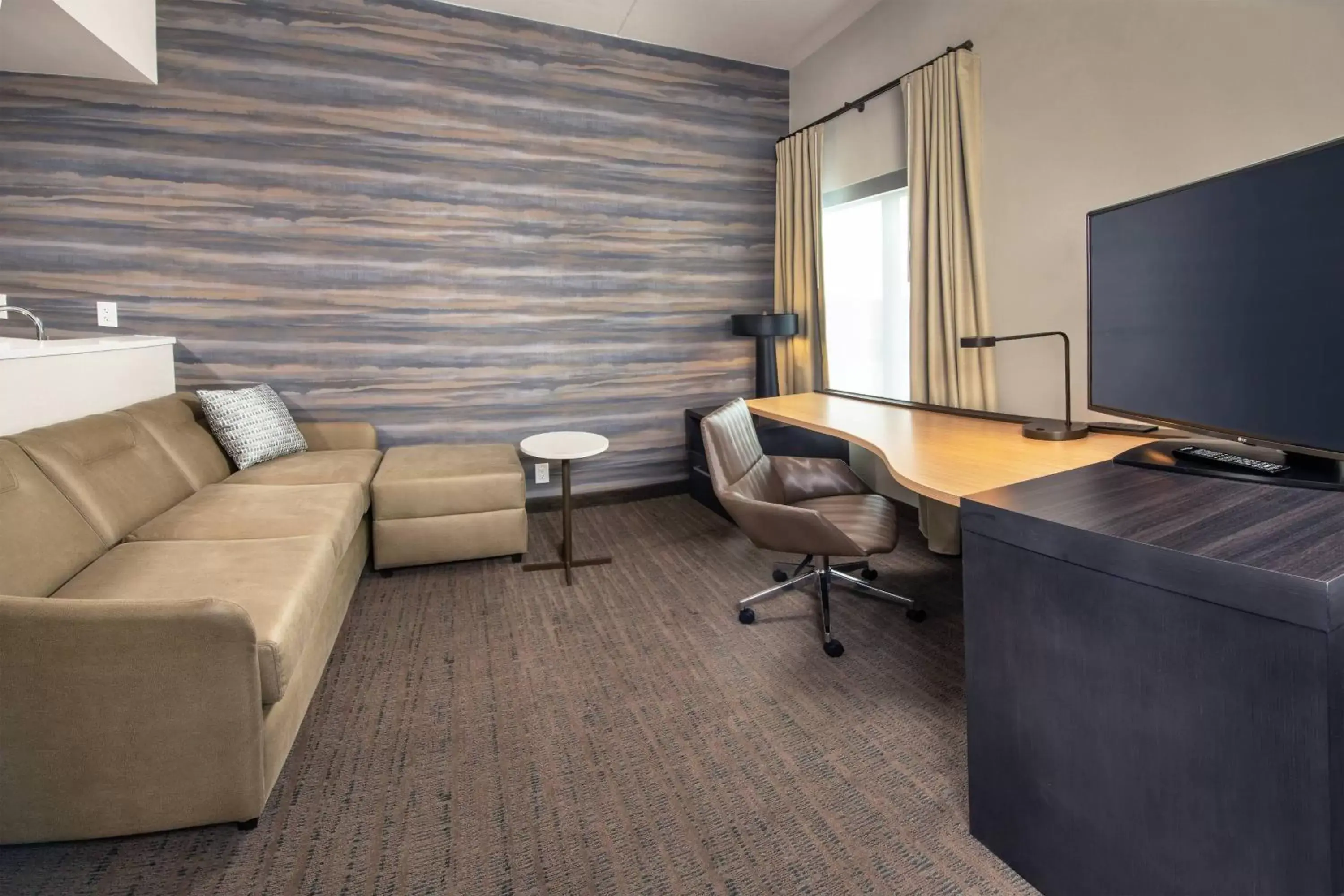 Living room, Seating Area in Residence Inn Fulton at Maple Lawn