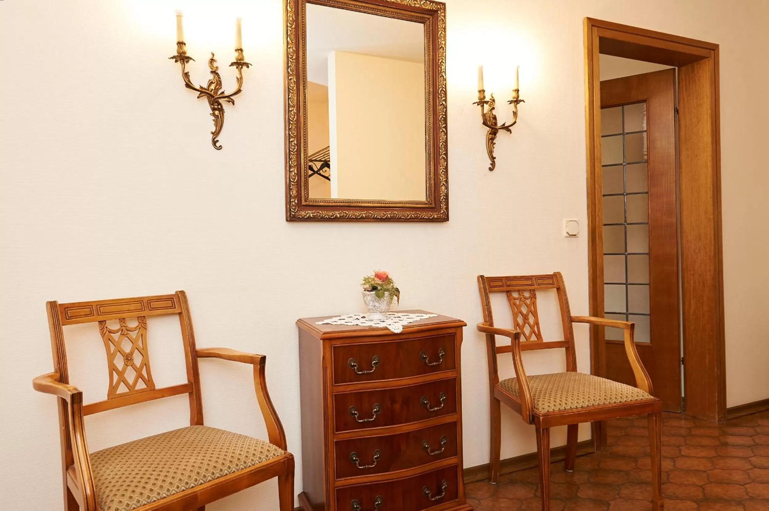 Seating area, Dining Area in Vegan Hotel und Restaurants Nicolay 1881