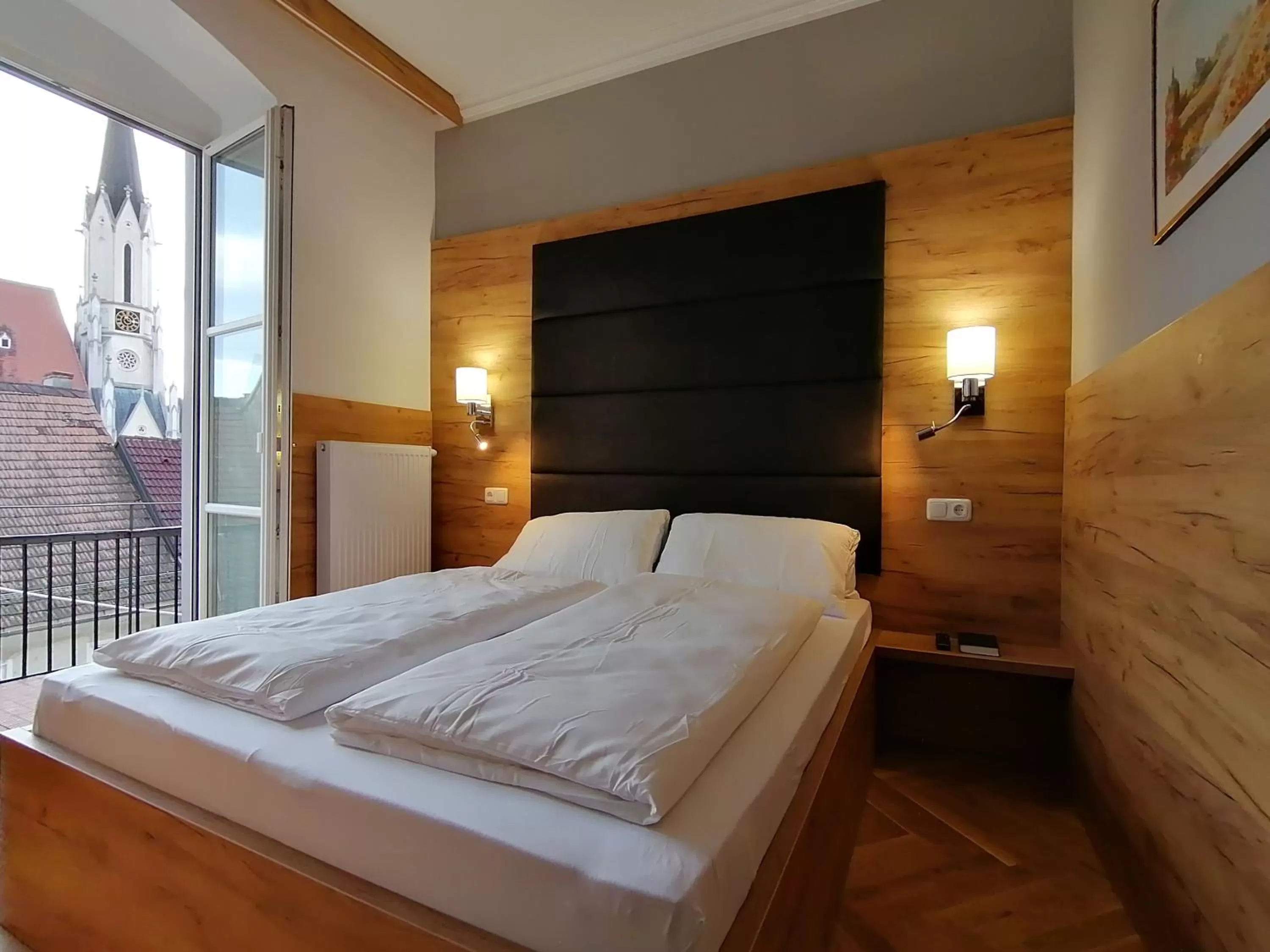 Bedroom, Bed in GOLDEN STAR - Premium Apartments