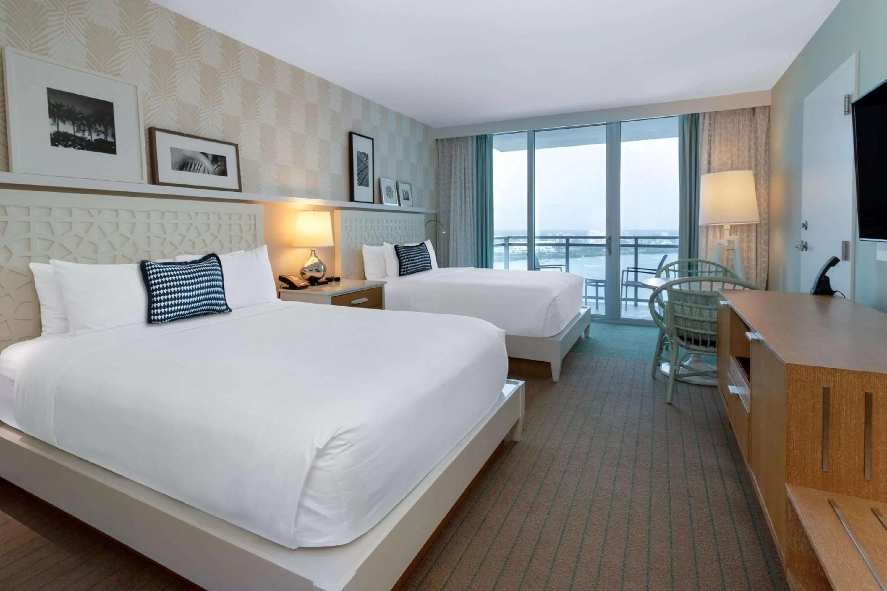 Photo of the whole room, Bed in Wyndham Grand Clearwater Beach