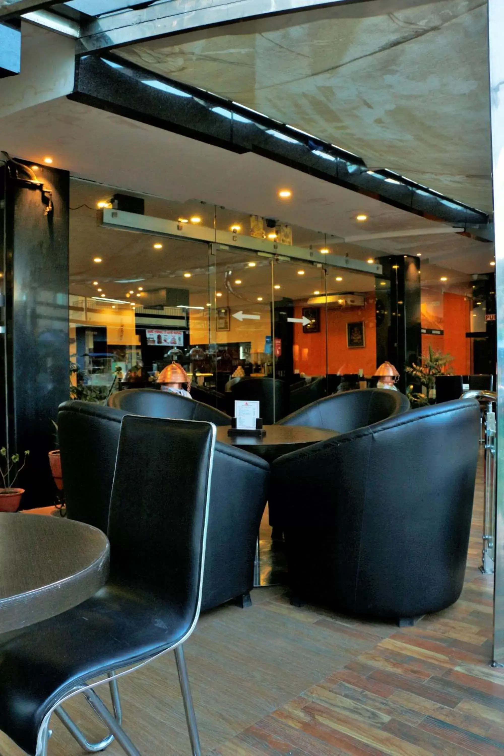 Food and drinks, Lounge/Bar in Hotel City Inn - Mountain View