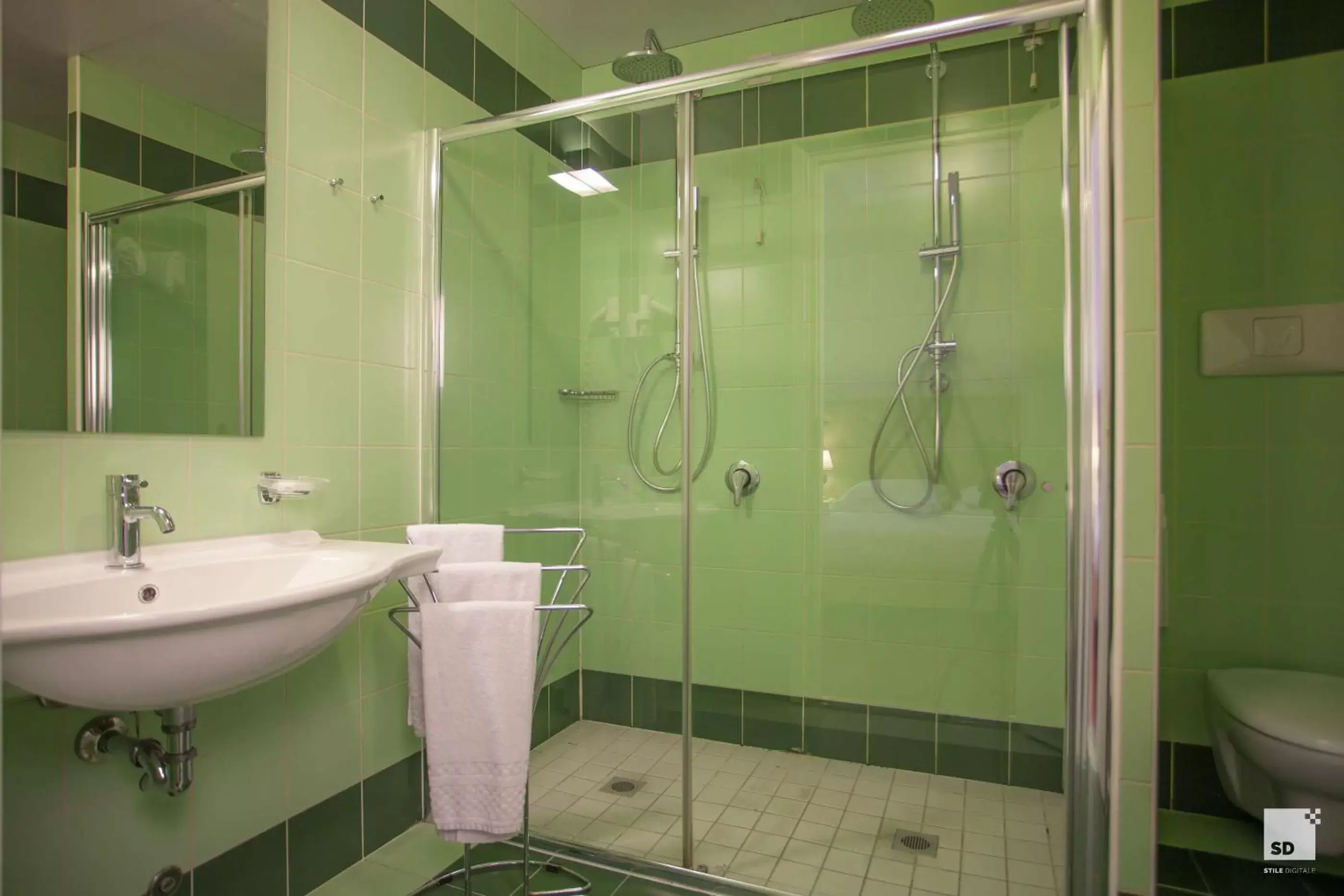 Shower, Bathroom in Palazzo Galletti Abbiosi