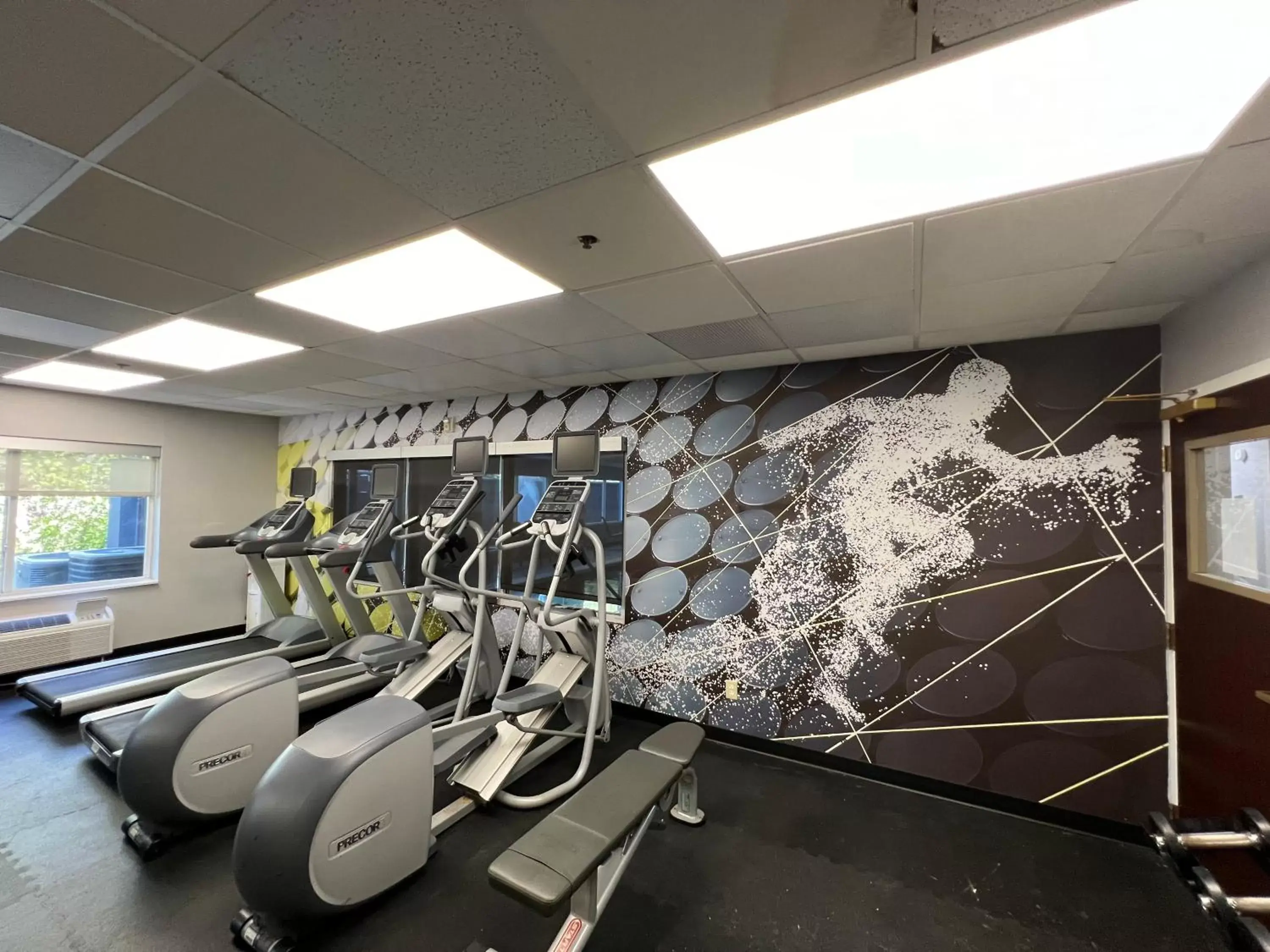 Fitness centre/facilities in Country Inn & Suites by Radisson, LSU - Medical Corridor Fitness centre/facilities in Country Inn & Suites by Radisson, LSU - Medical Corridor