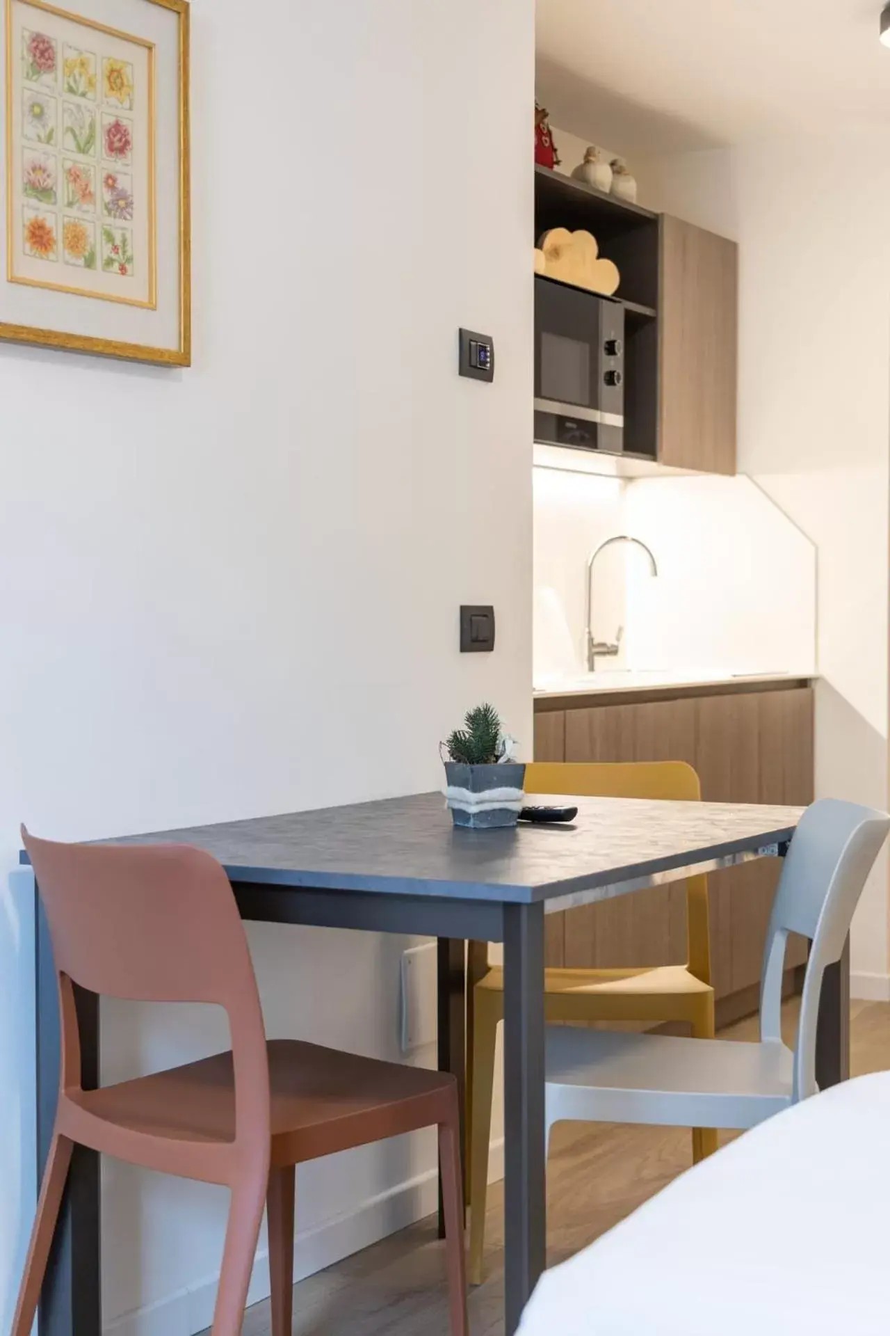 Kitchen or kitchenette, Dining Area in Olimpia Hotel