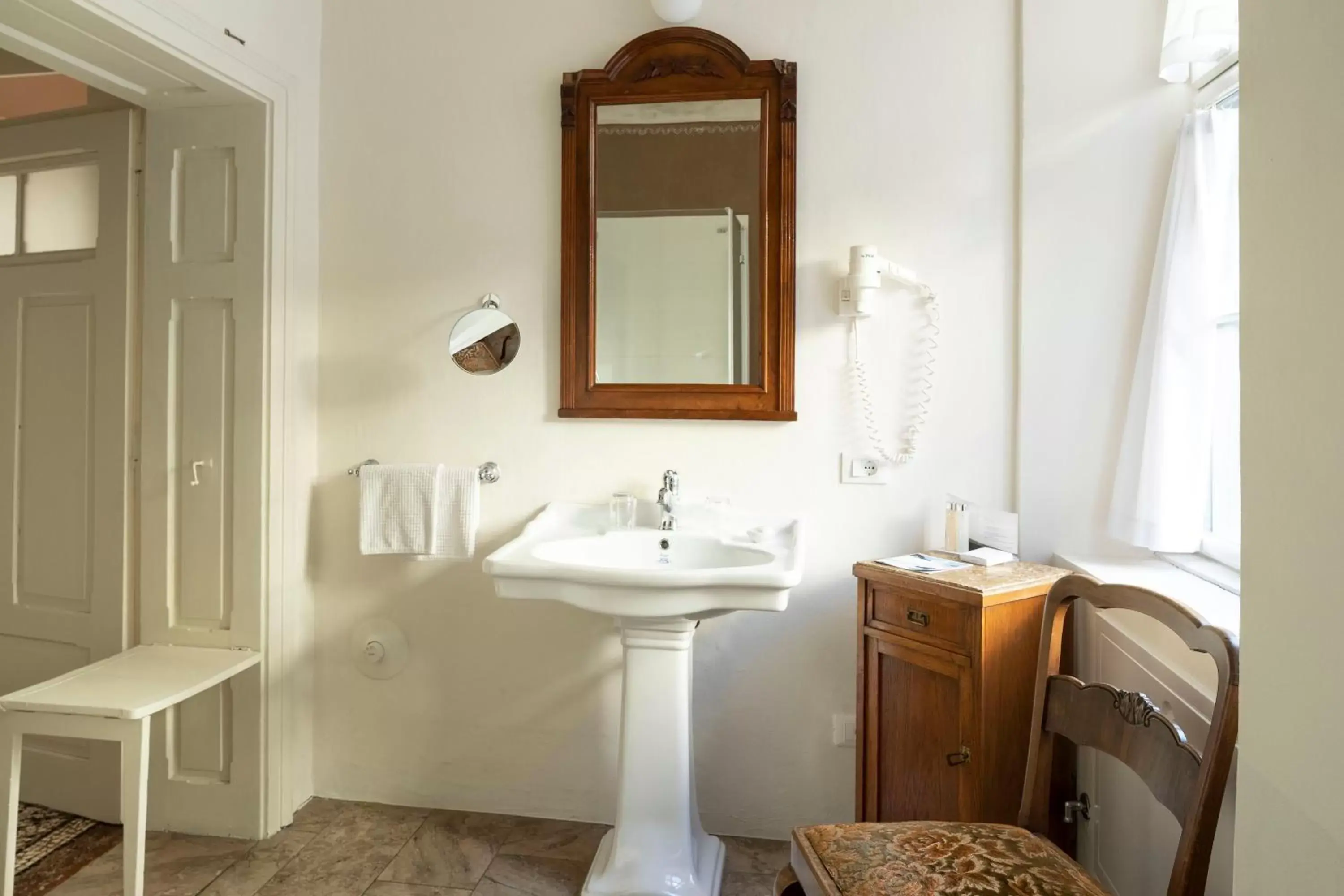 Decorative detail, Bathroom in Villa Bergmann Suites Meran