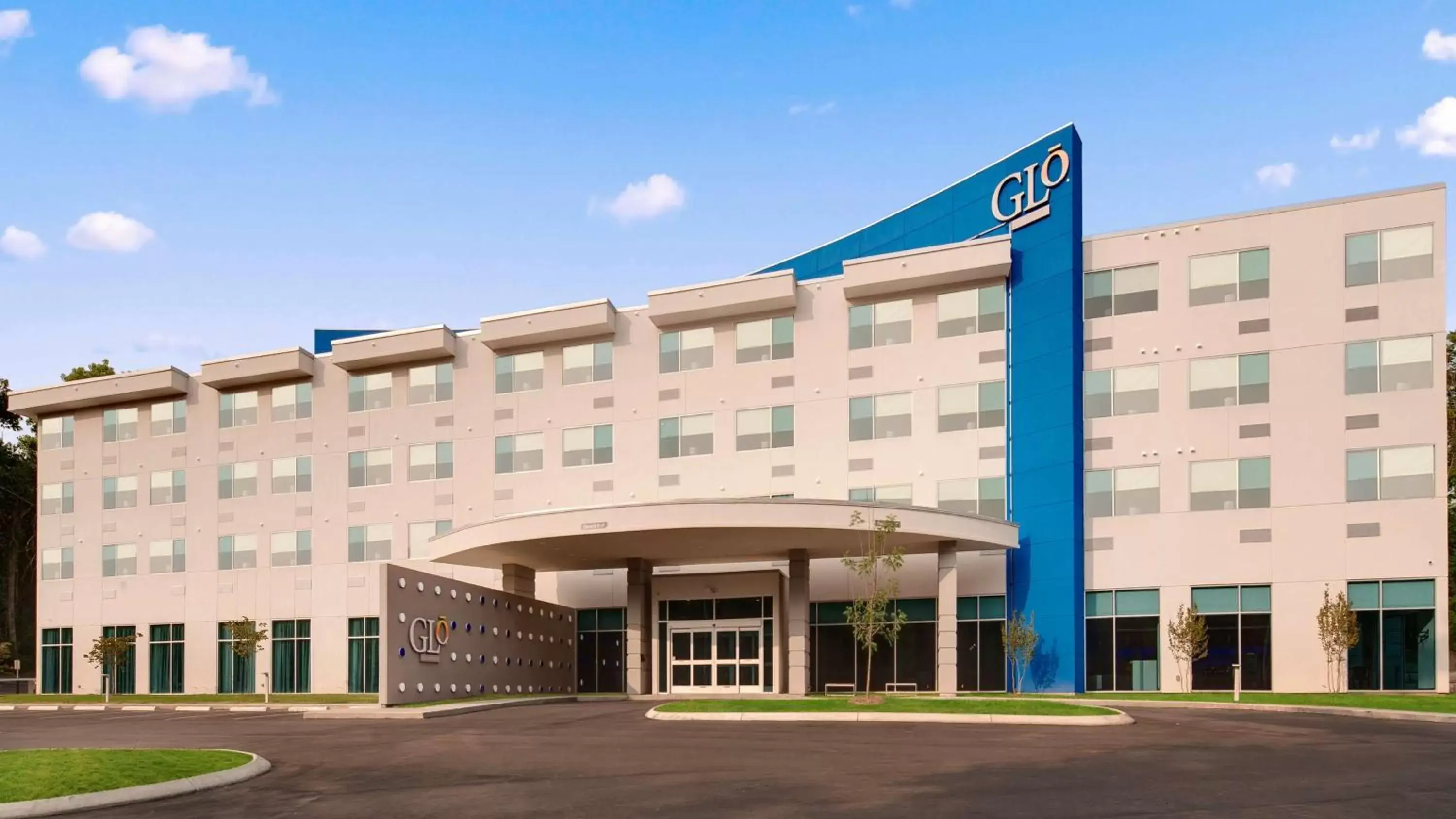 Property Building in GLō Best Western Nashville Airport West