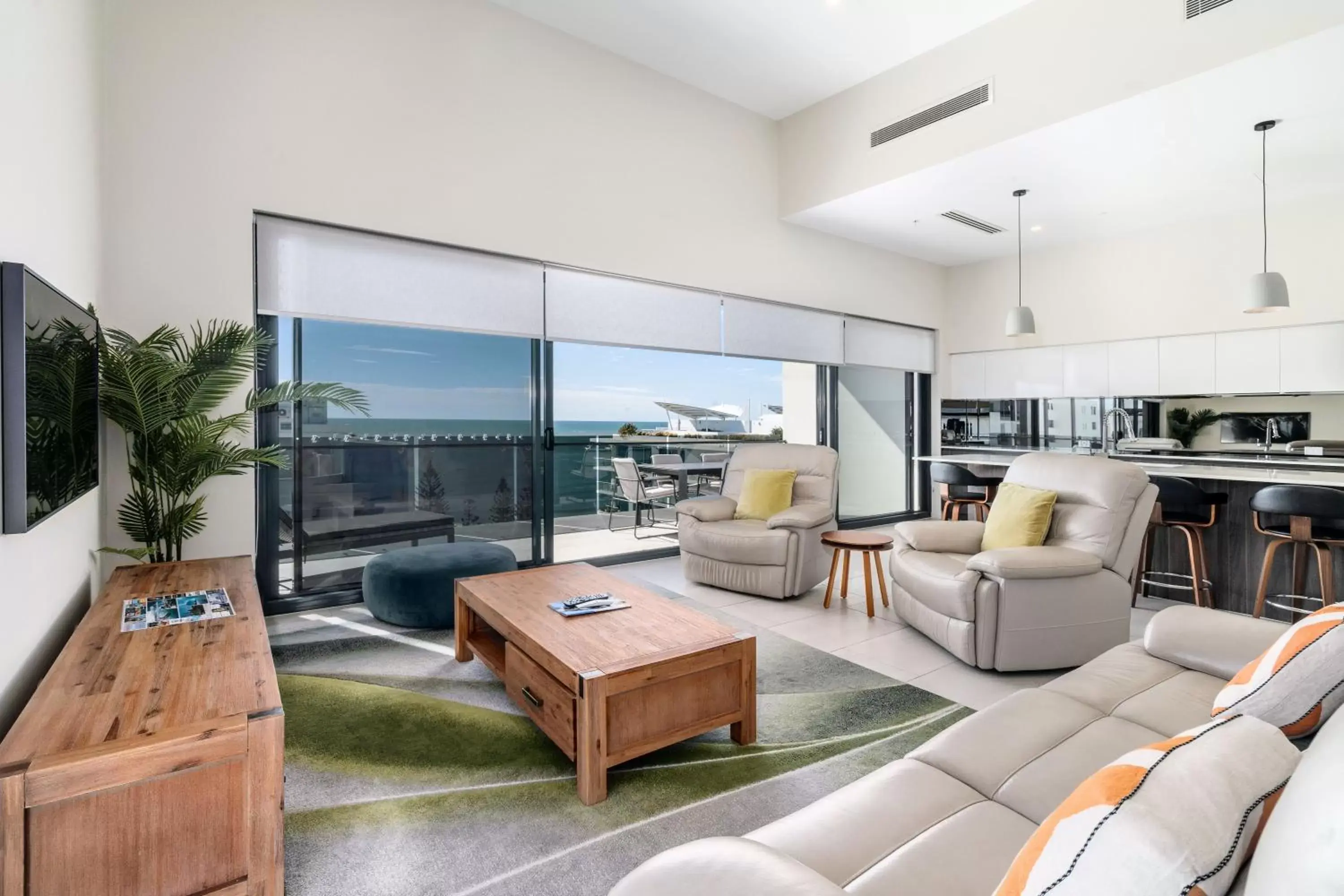 Living room, Seating Area in First Light Mooloolaba, Ascend Hotel Collection