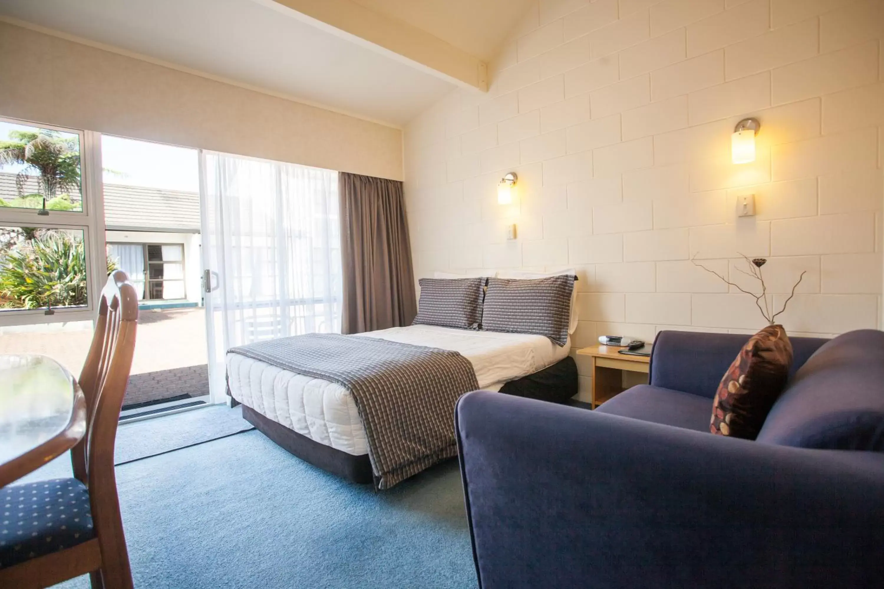 Lounge or bar in Kerikeri Court Motel