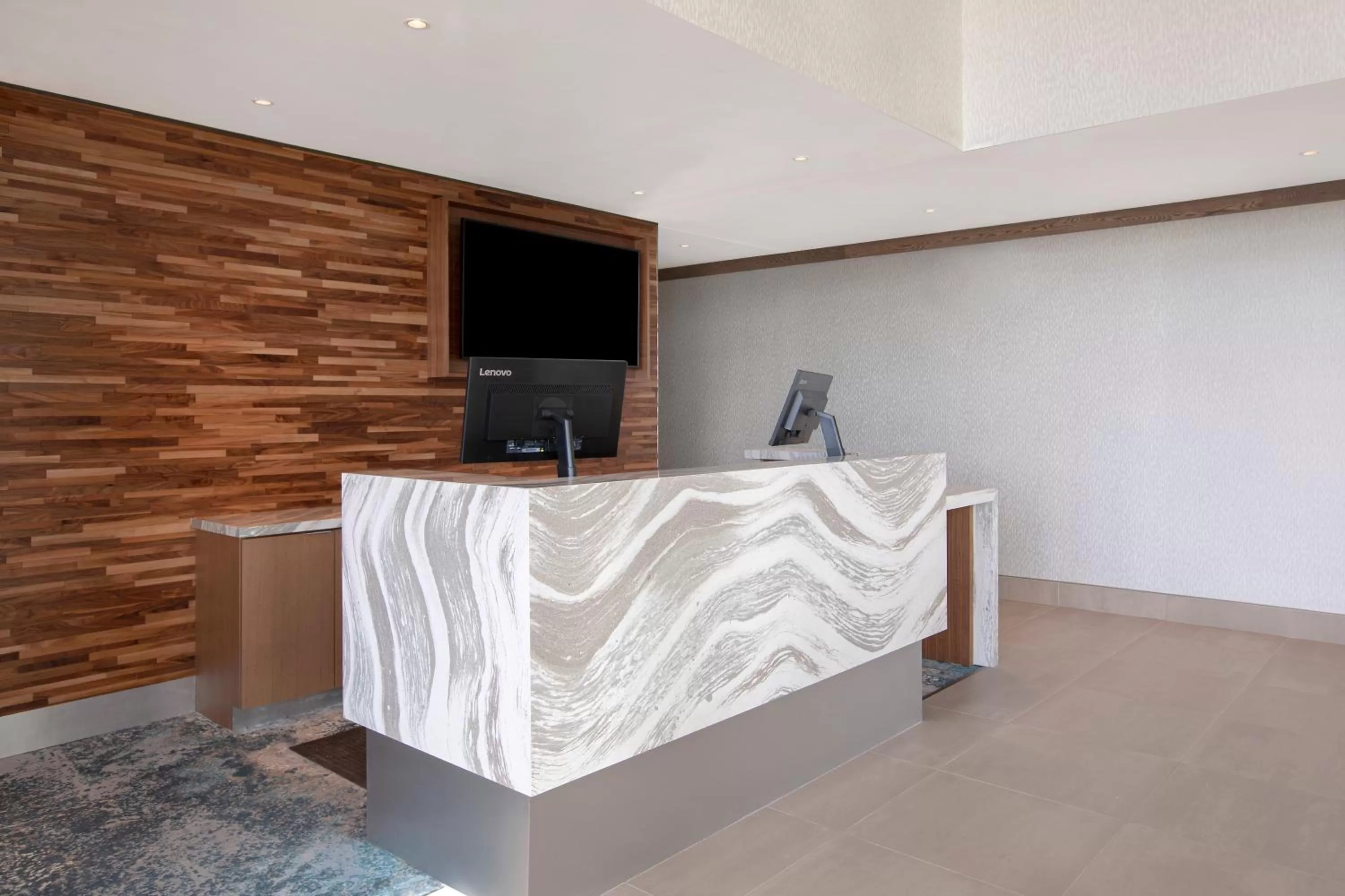 Lobby or reception in Great Blue Heron Hotel