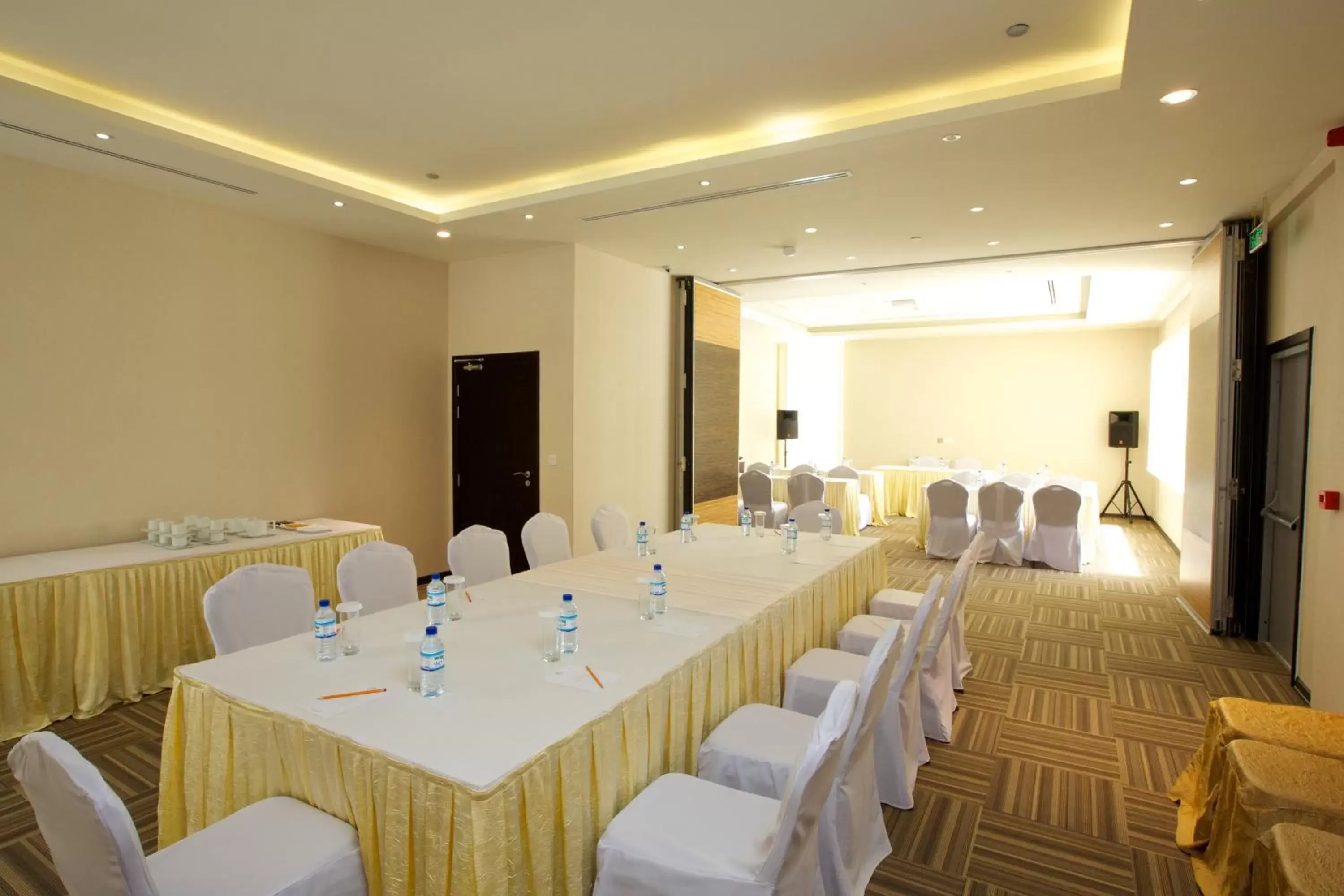 Banquet/Function facilities in Nehal Hotel