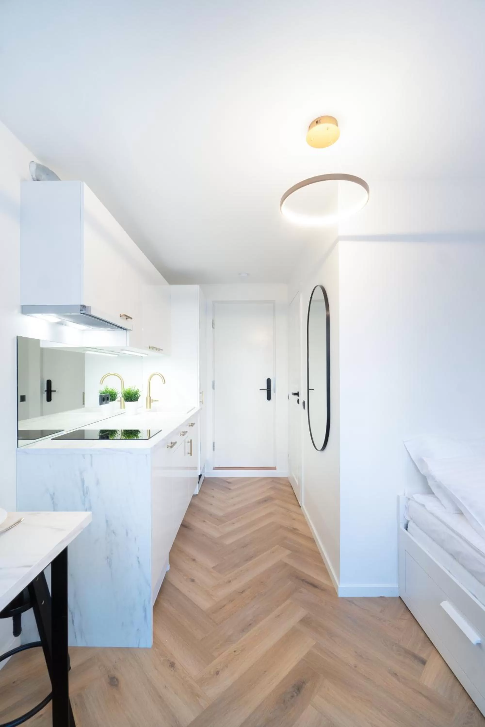 Tallinn Airport Studios by Revalhome