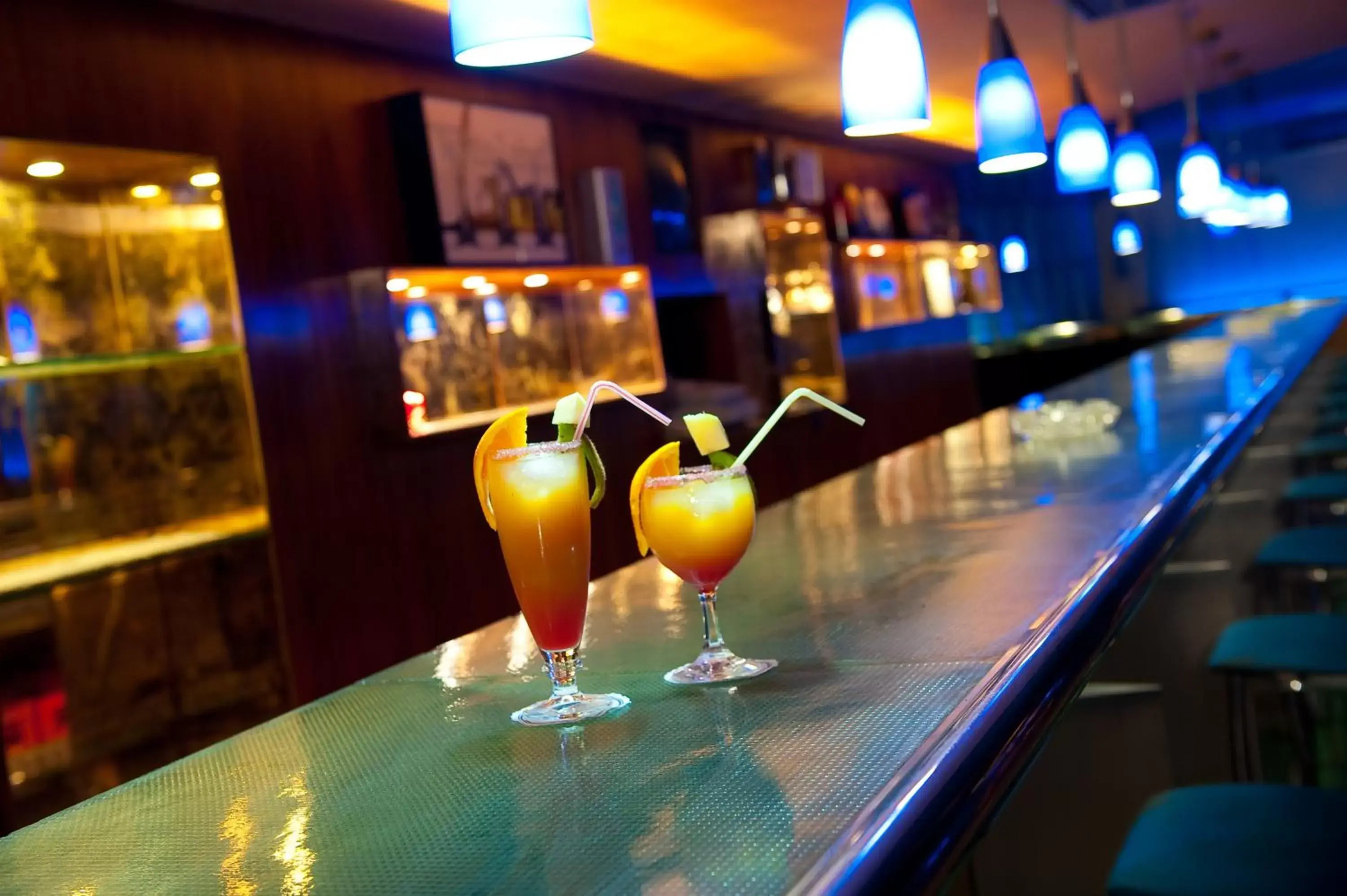 Lounge or bar, Drinks in Elba Motril Beach & Business Hotel