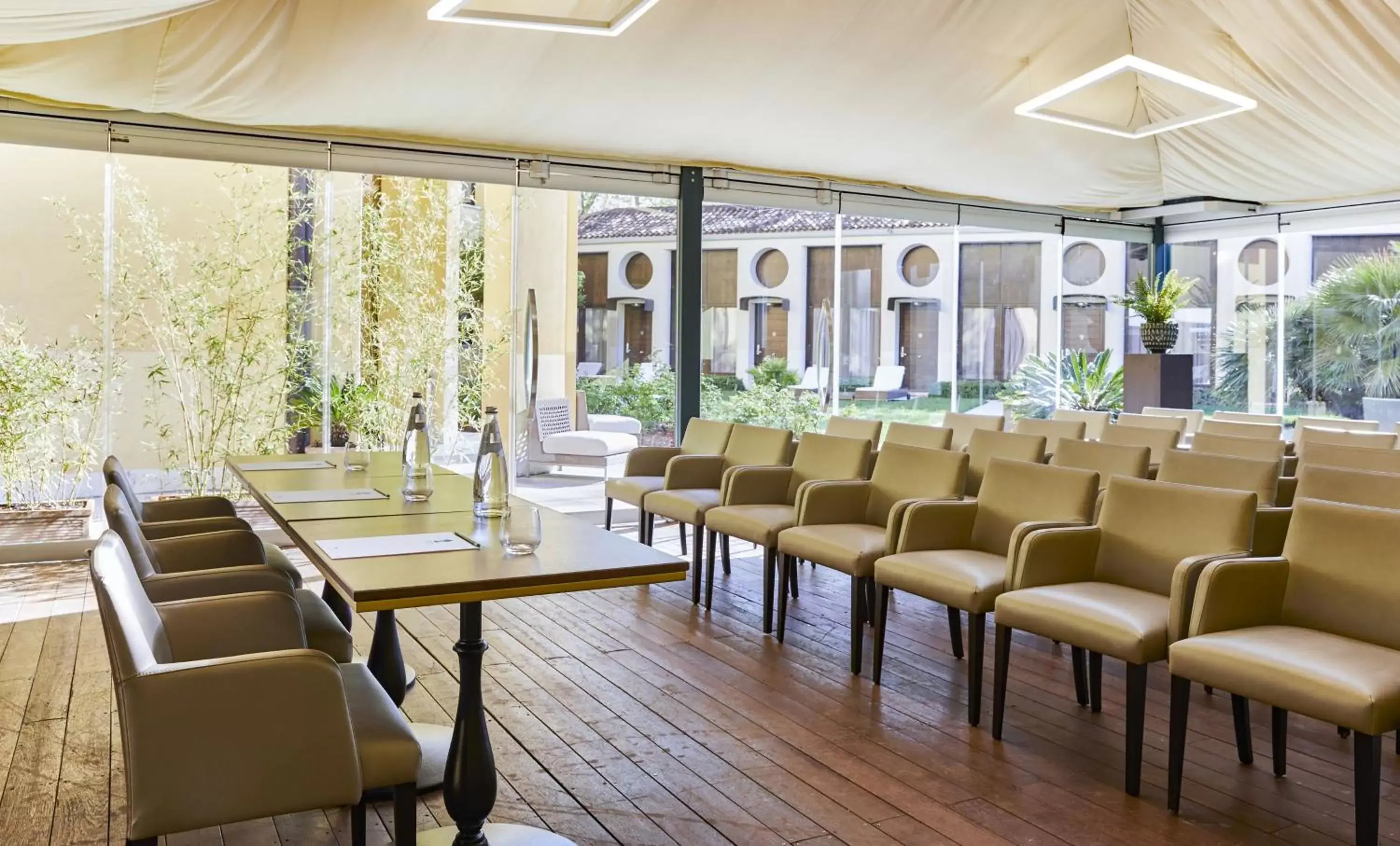 Meeting/conference room, Restaurant/Places to Eat in Hotel Indigo Venice - Sant'Elena, an IHG Hotel