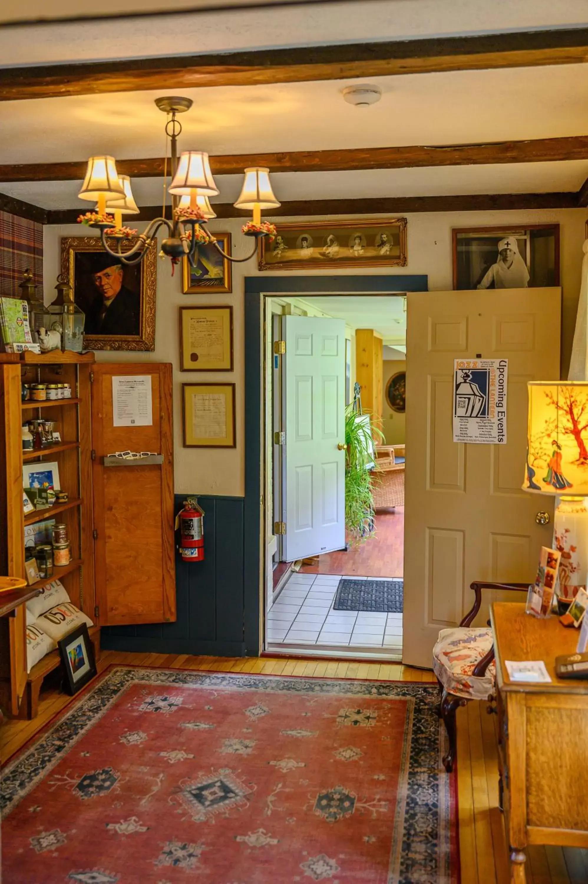 Lobby or reception in Brass Lantern Inn