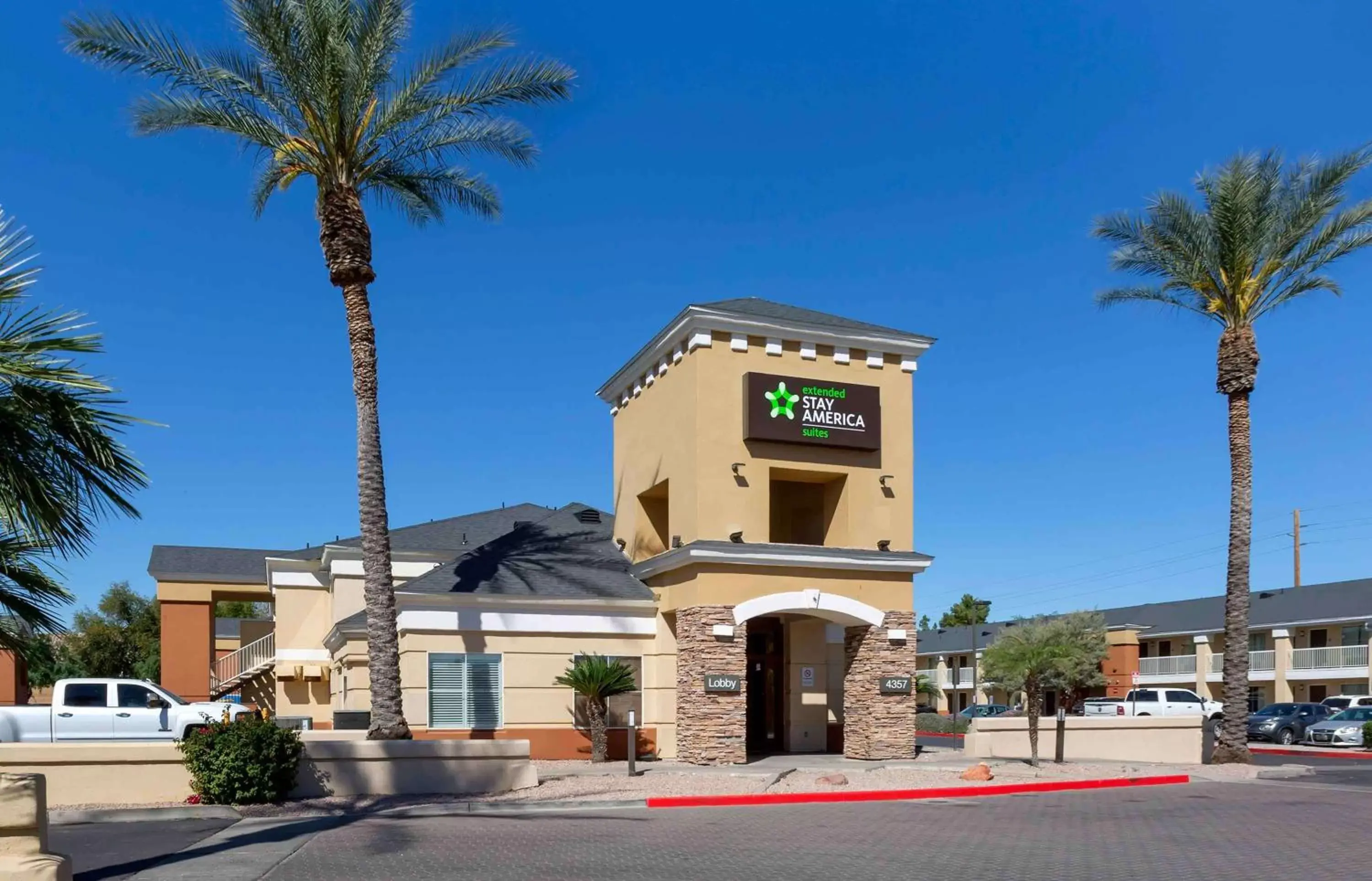 Property Building in Extended Stay America Suites - Phoenix - Airport - E Oak St