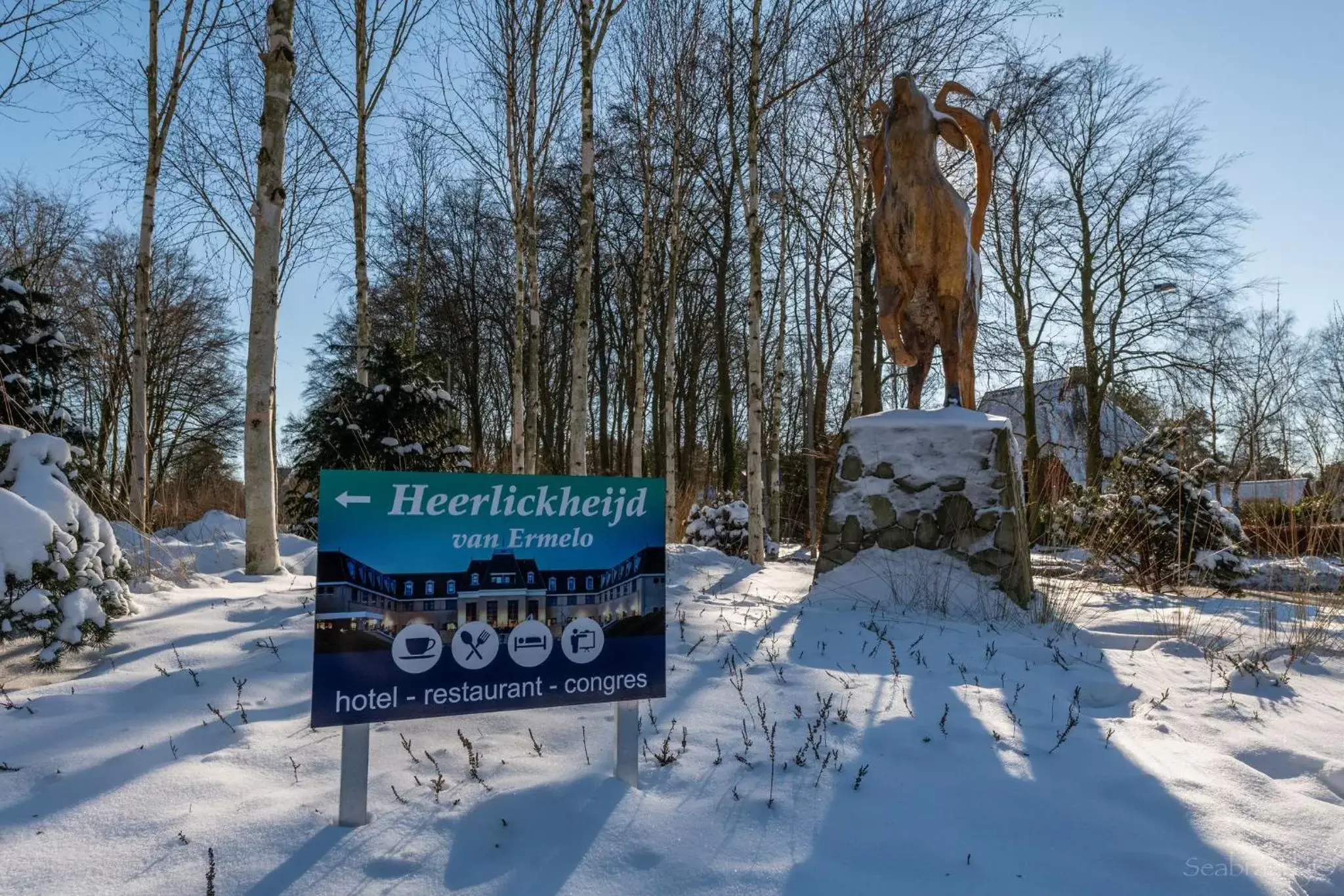 Property building, Winter in Heerlickheijd van Ermelo