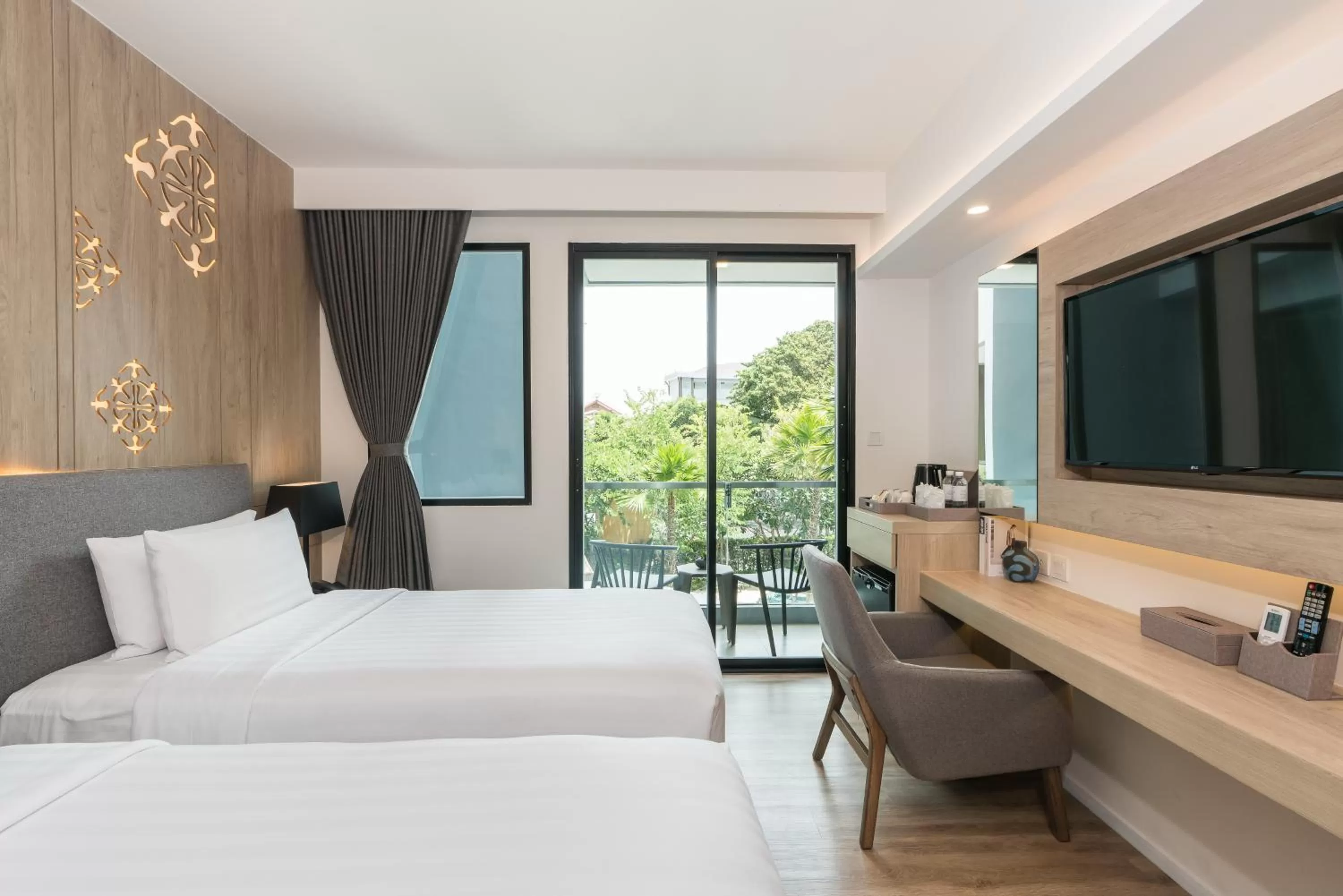 Bed in Hotel Amber Pattaya