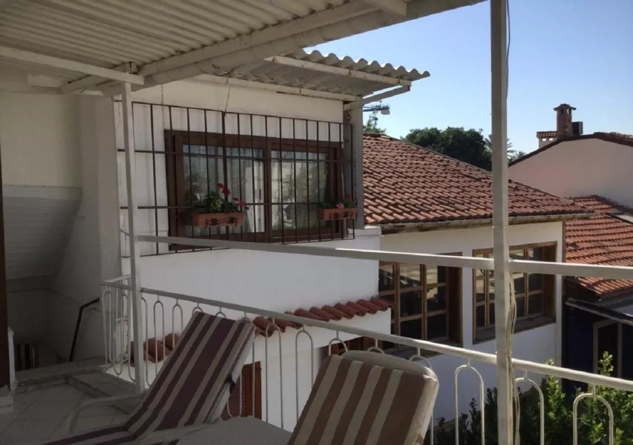 Photo of the whole room in Frankfurt Hotel