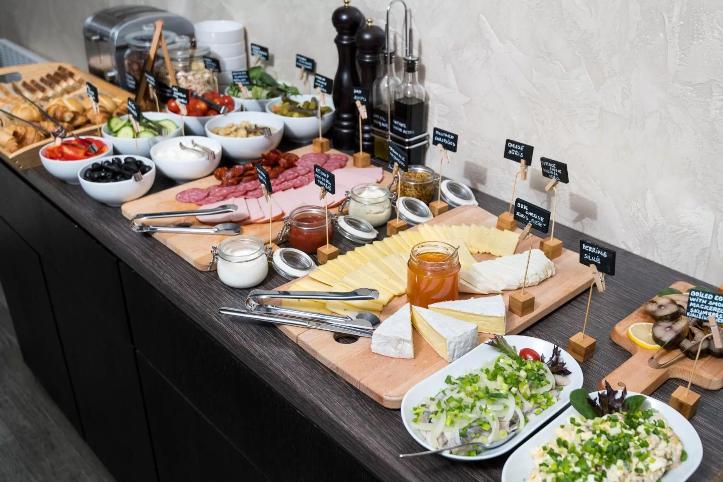 Restaurant/places to eat in Amberton Cozy Hotel Kaunas