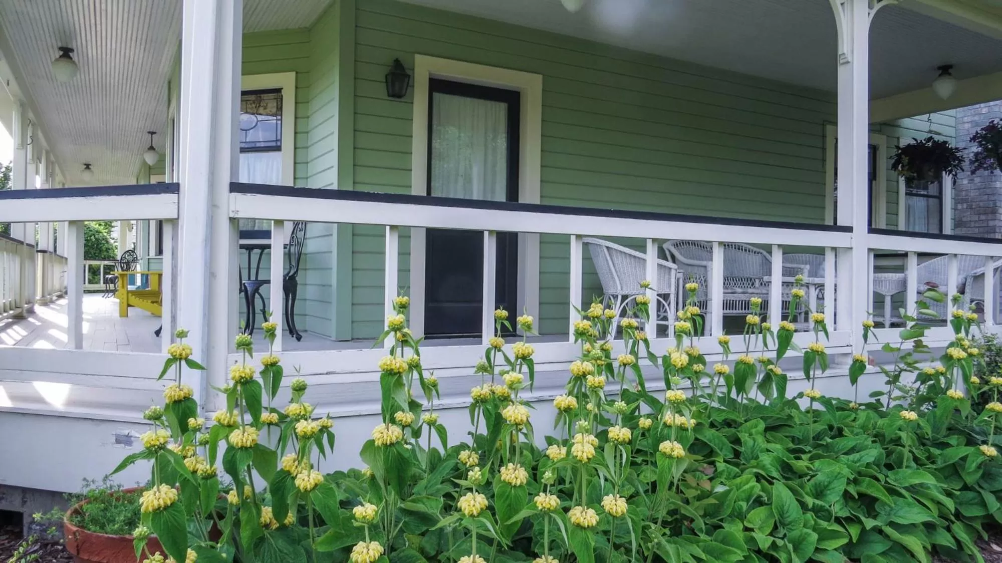 Facade/entrance in The Edenwild Boutique Inn