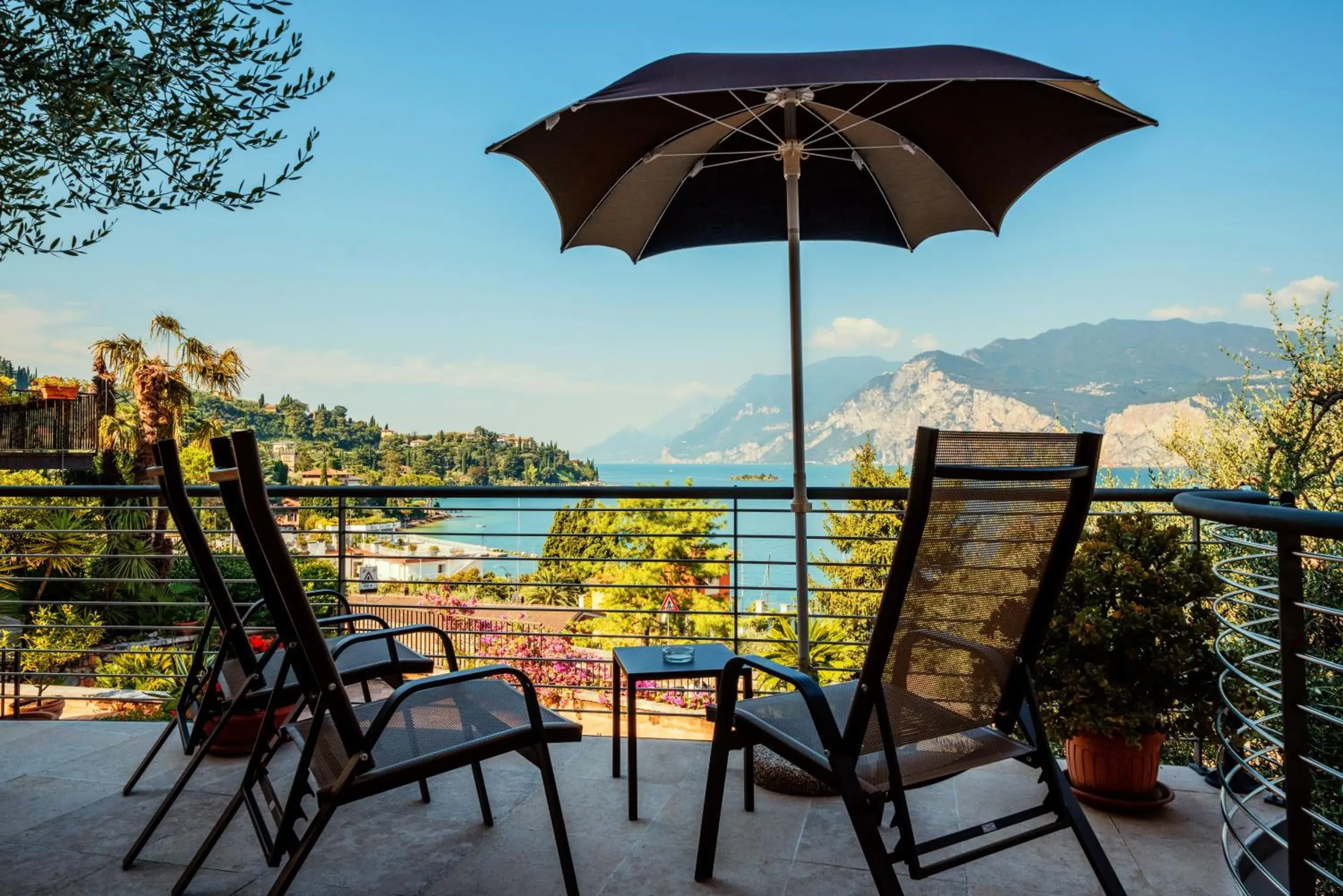 Balcony/Terrace, Mountain View in Hotel Antonella