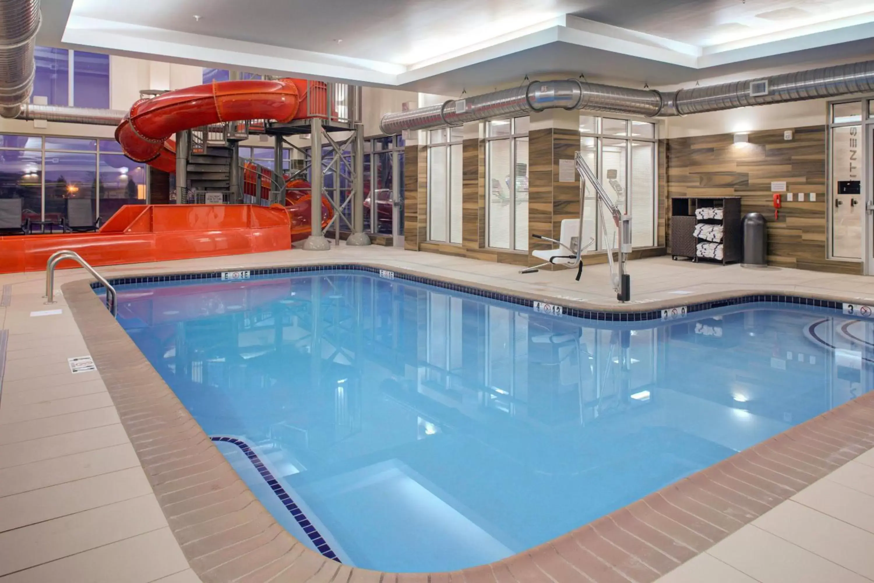 Swimming Pool in Fairfield Inn & Suites by Marriott Allentown West