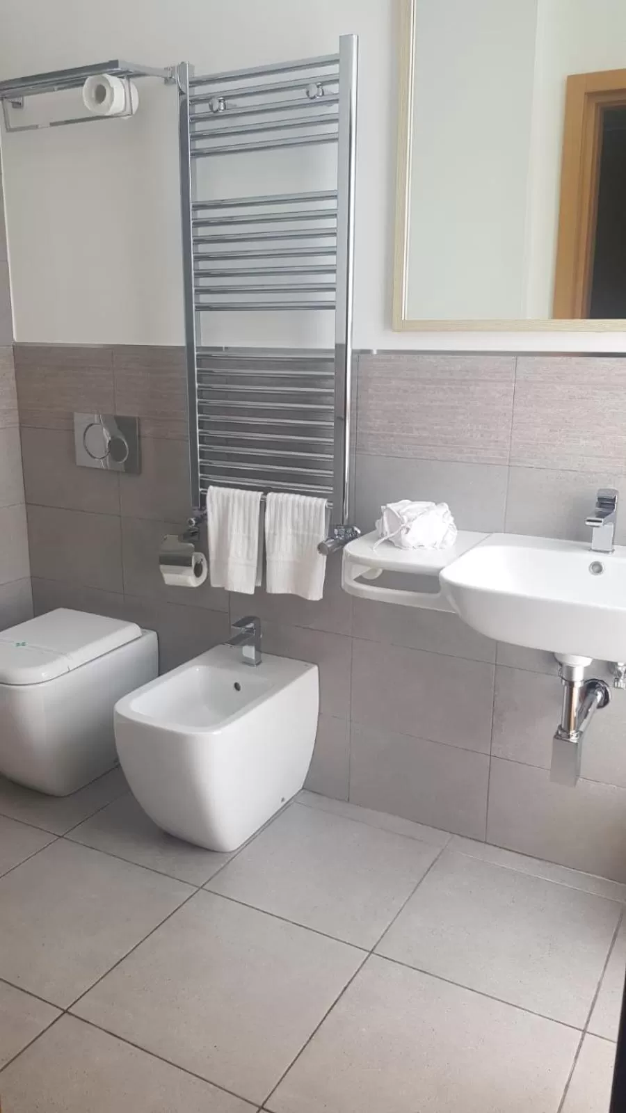 Bathroom in Ginevra Palace Hotel