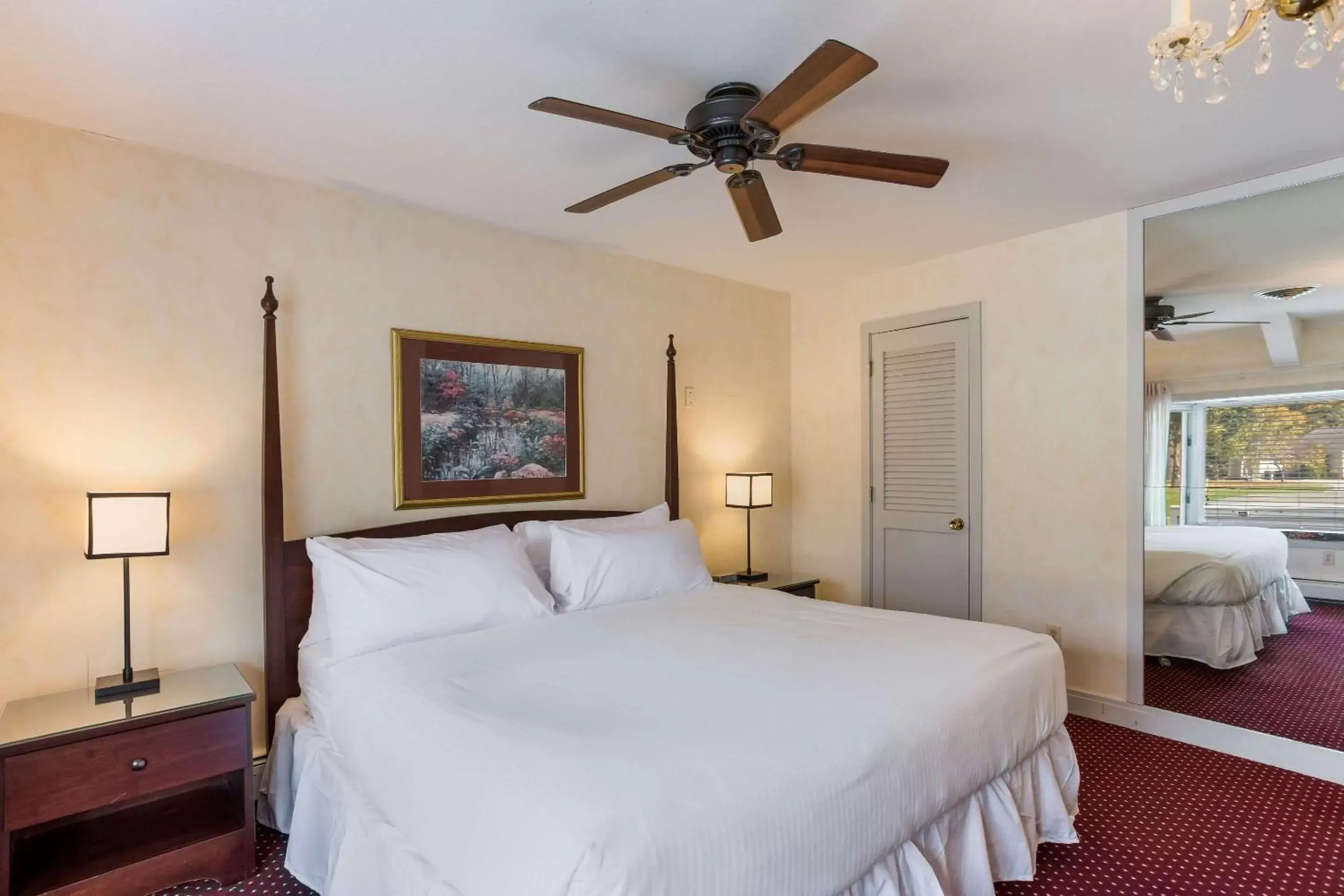 Photo of the whole room, Bed in The Palmer House Resort, Ascend Hotel Collection