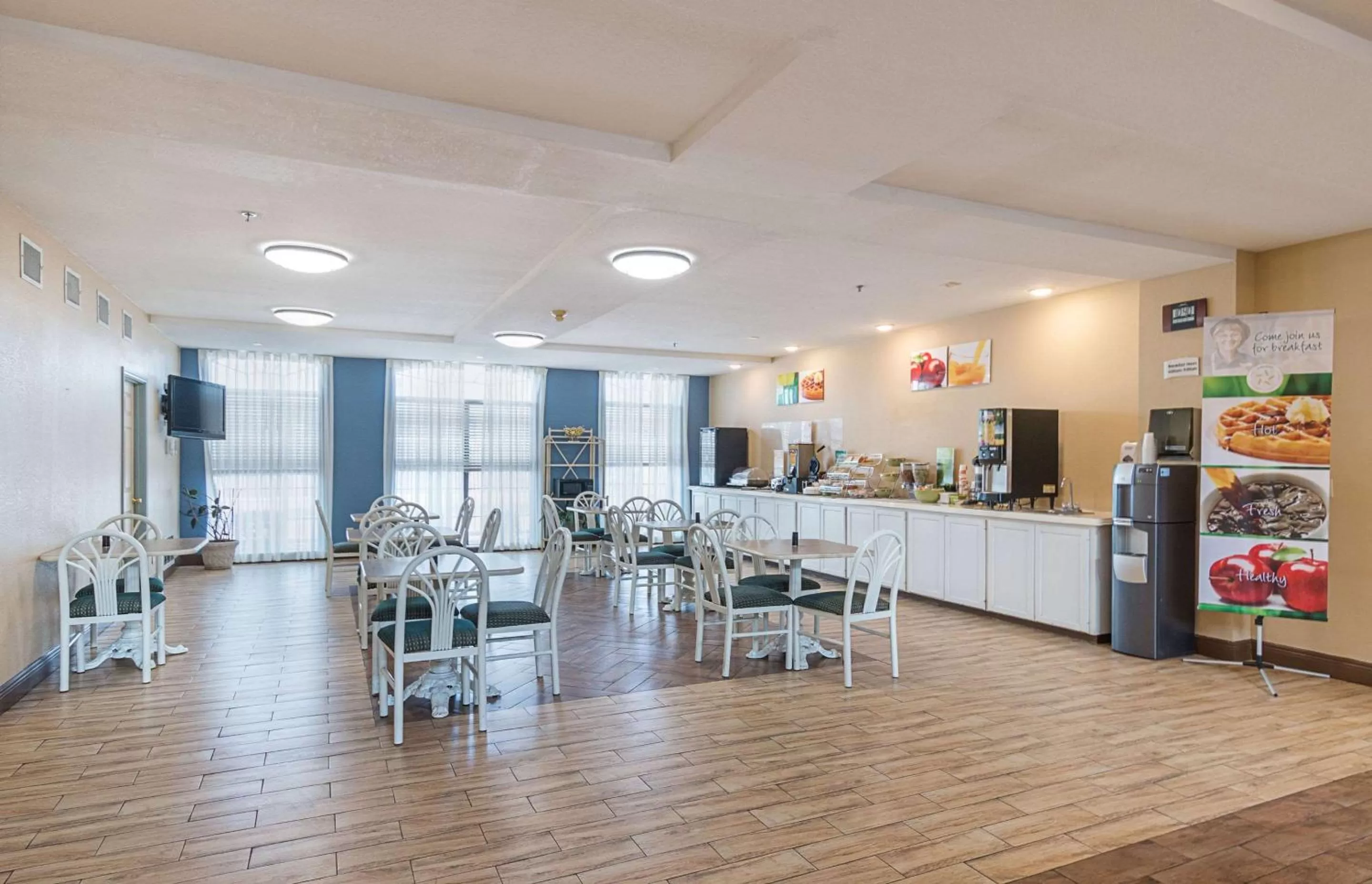 Restaurant/places to eat in Quality Suites Temple I-35