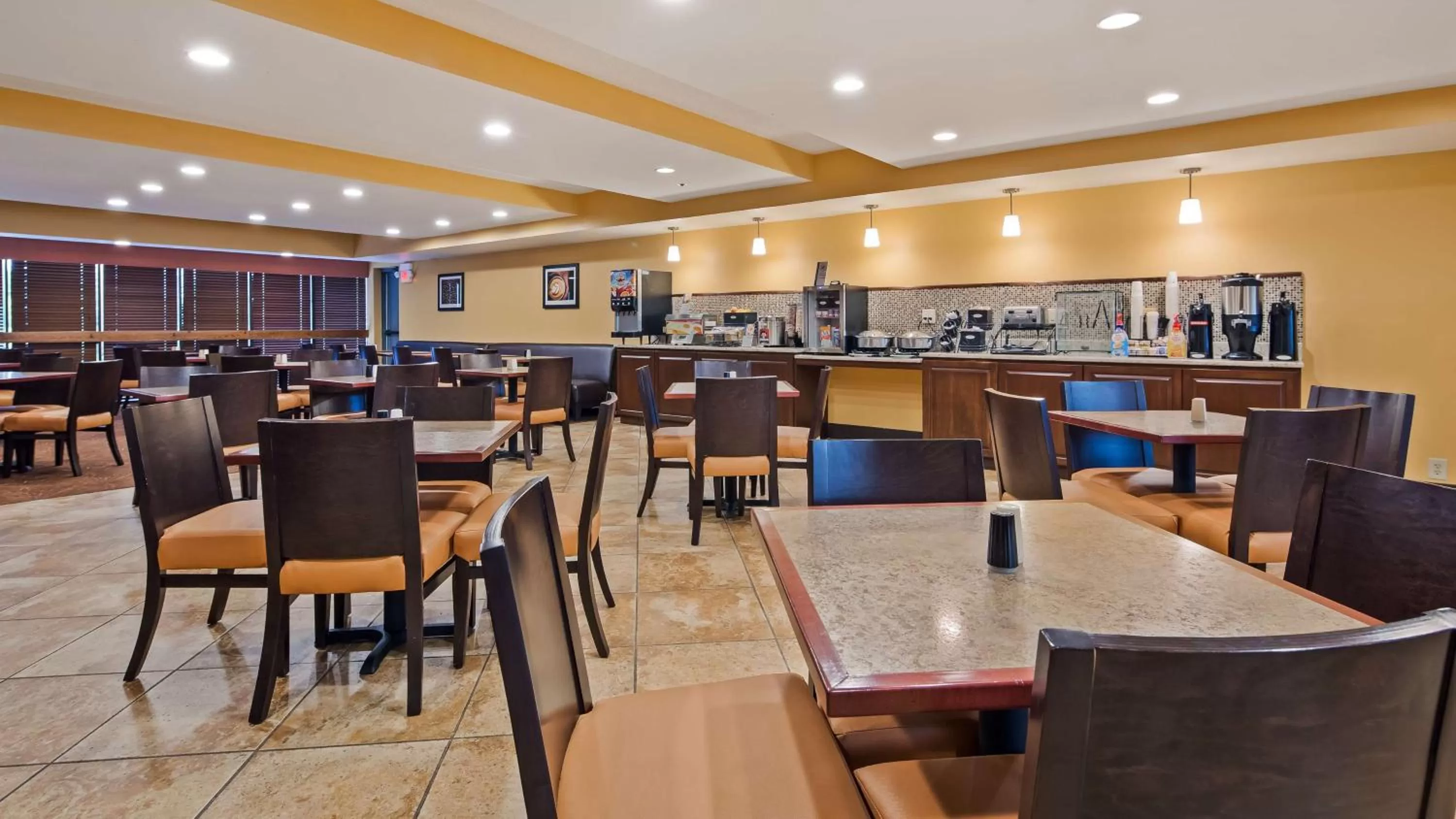 Restaurant/places to eat in Best Western Executive Inn Kenosha - Pleasant Prairie