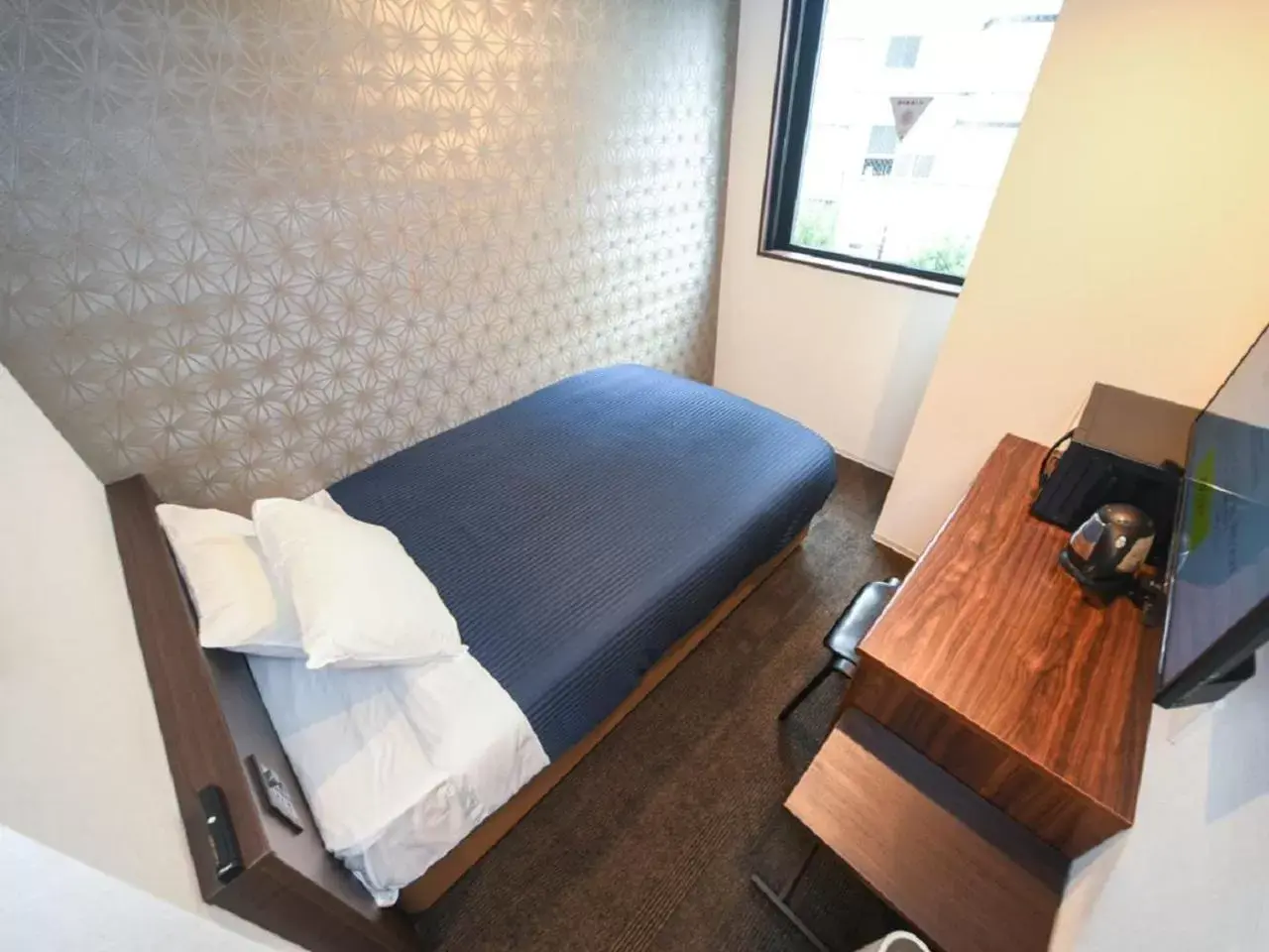 Bed in HOTEL LiVEMAX Nihonbashi Ningyocho