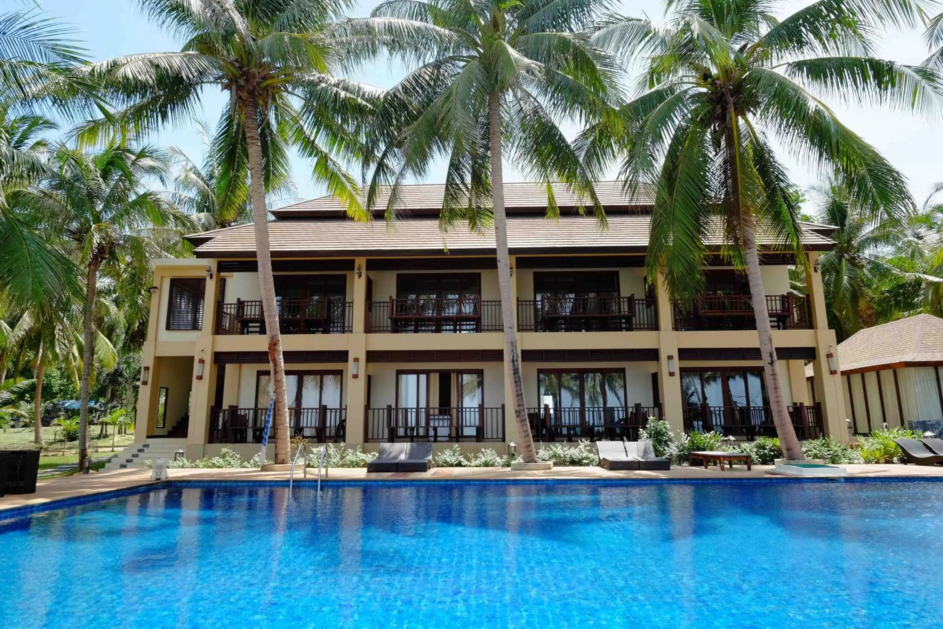 Property building in Ban Saithong Beach Resort