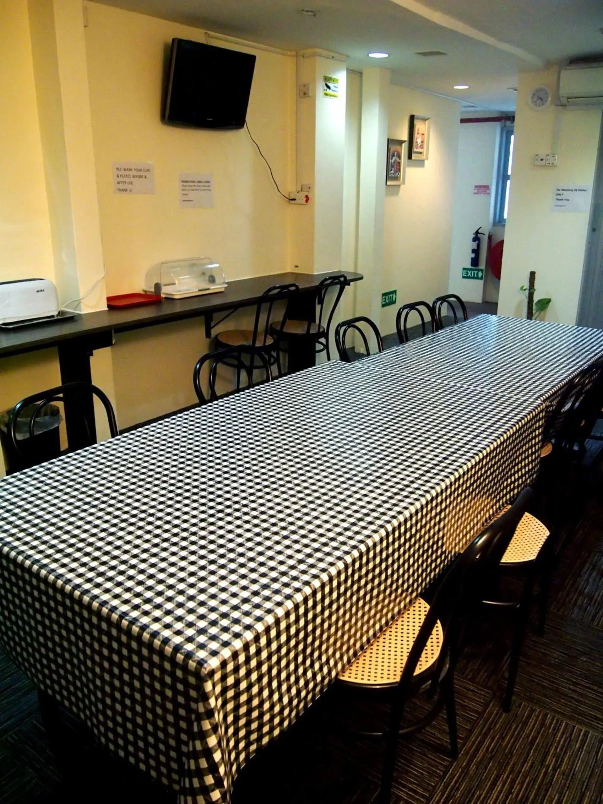 Restaurant/Places to Eat in Kawan Hostel