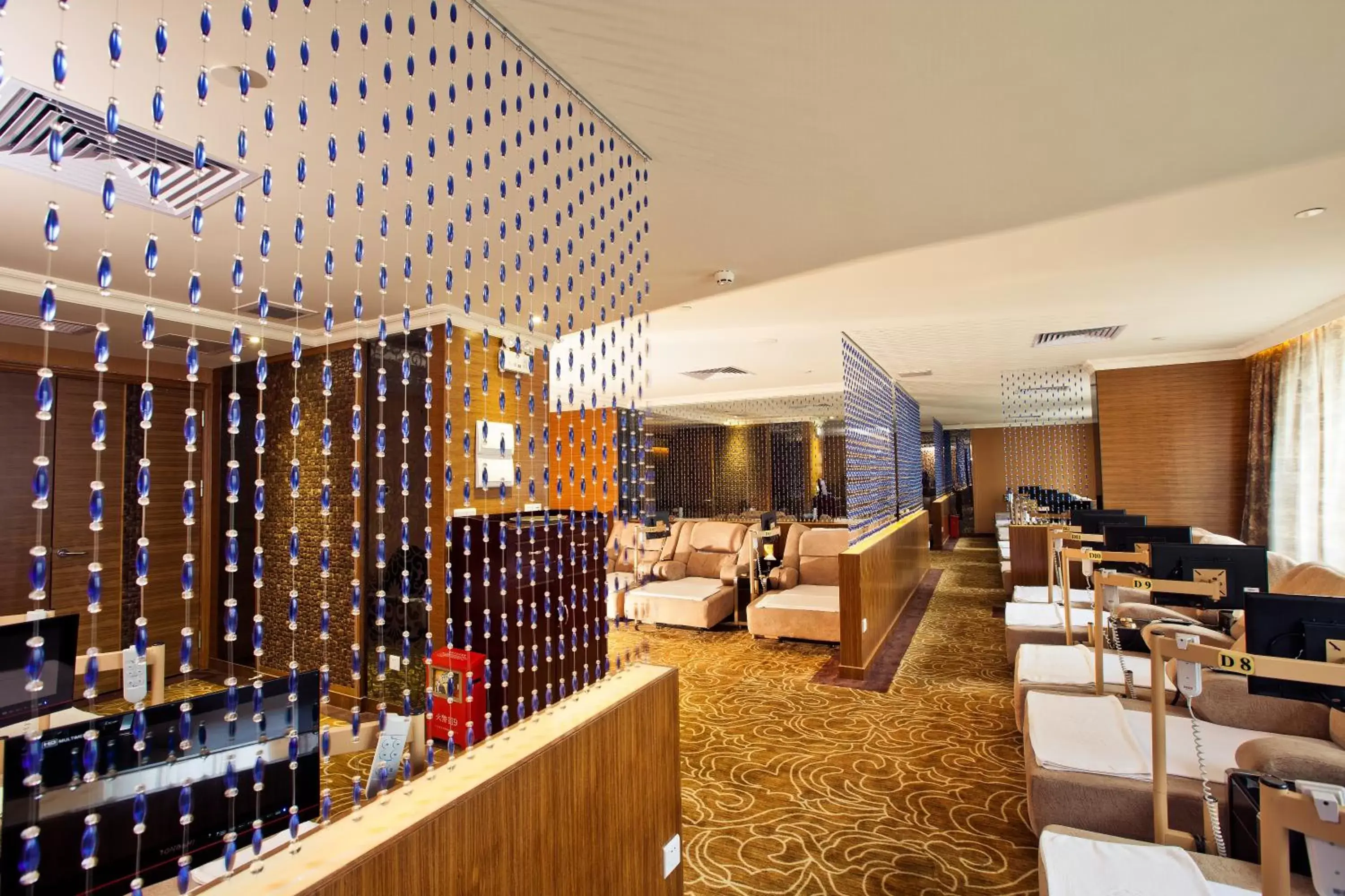 Communal lounge/ TV room, Restaurant/Places to Eat in Guangzhou Victoria Hotel