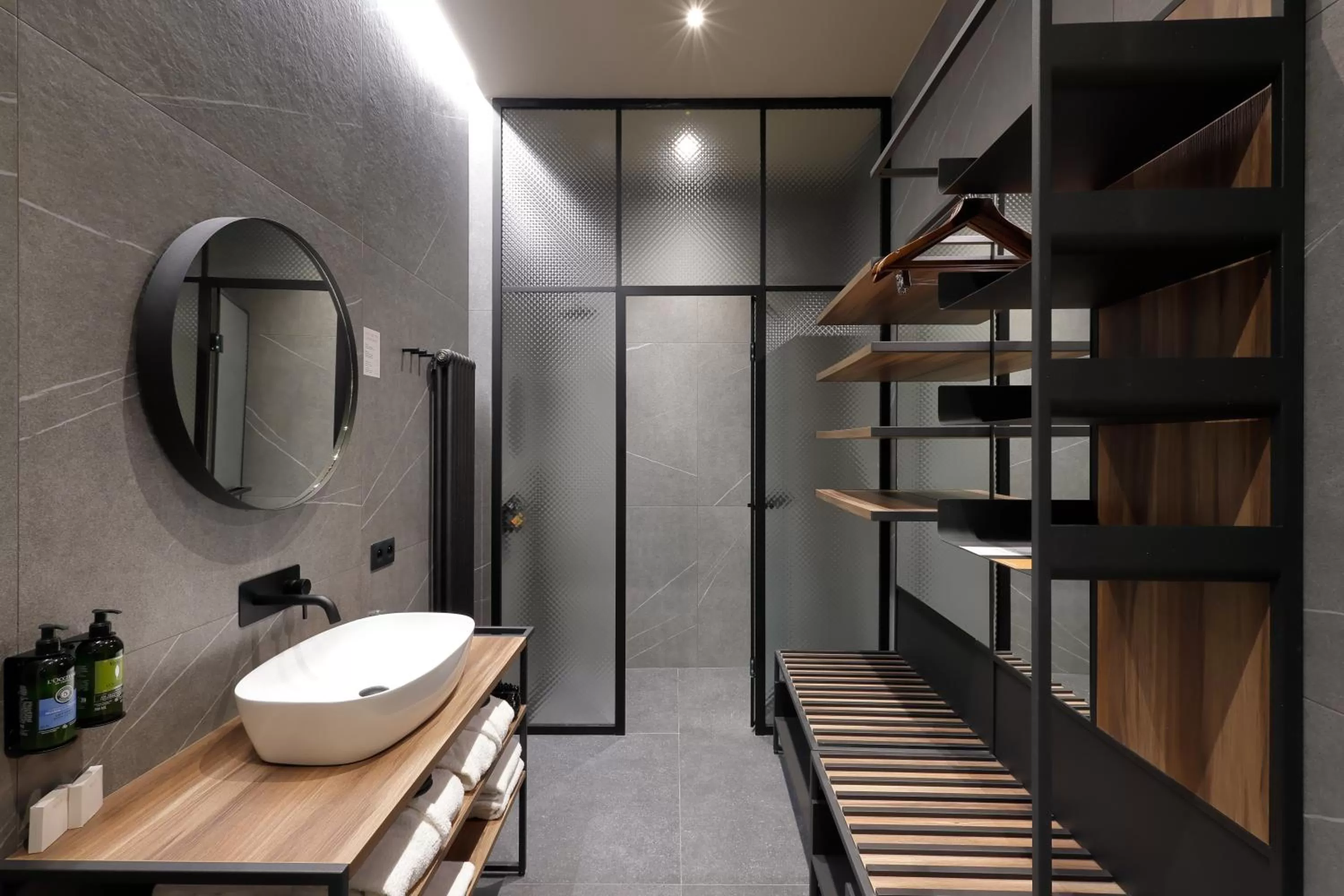 Bathroom in Hotel Prokop Square